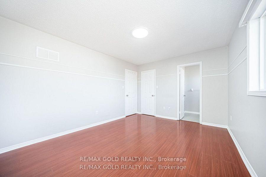 Photo 29 of 170 Desert Sand Drive, Brampton, Sandringham-Wellington — HOMEH
