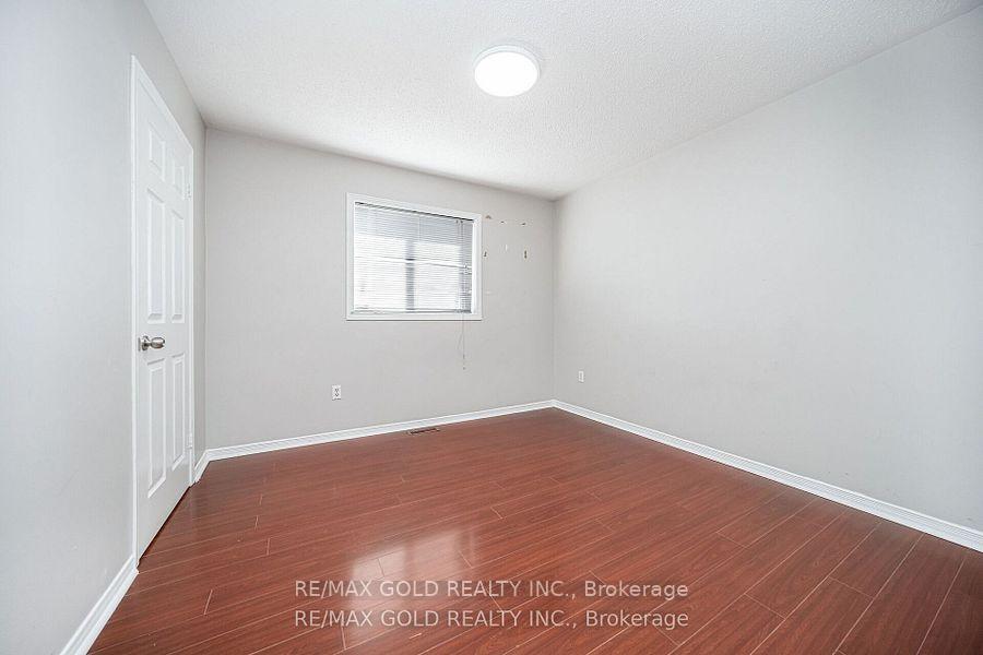 Photo 32 of 170 Desert Sand Drive, Brampton, Sandringham-Wellington — HOMEH