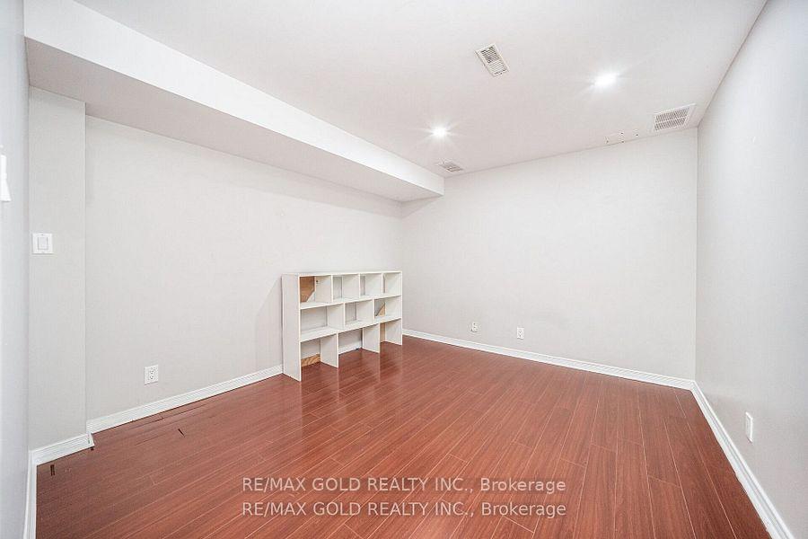 Photo 46 of 170 Desert Sand Drive, Brampton, Sandringham-Wellington — HOMEH