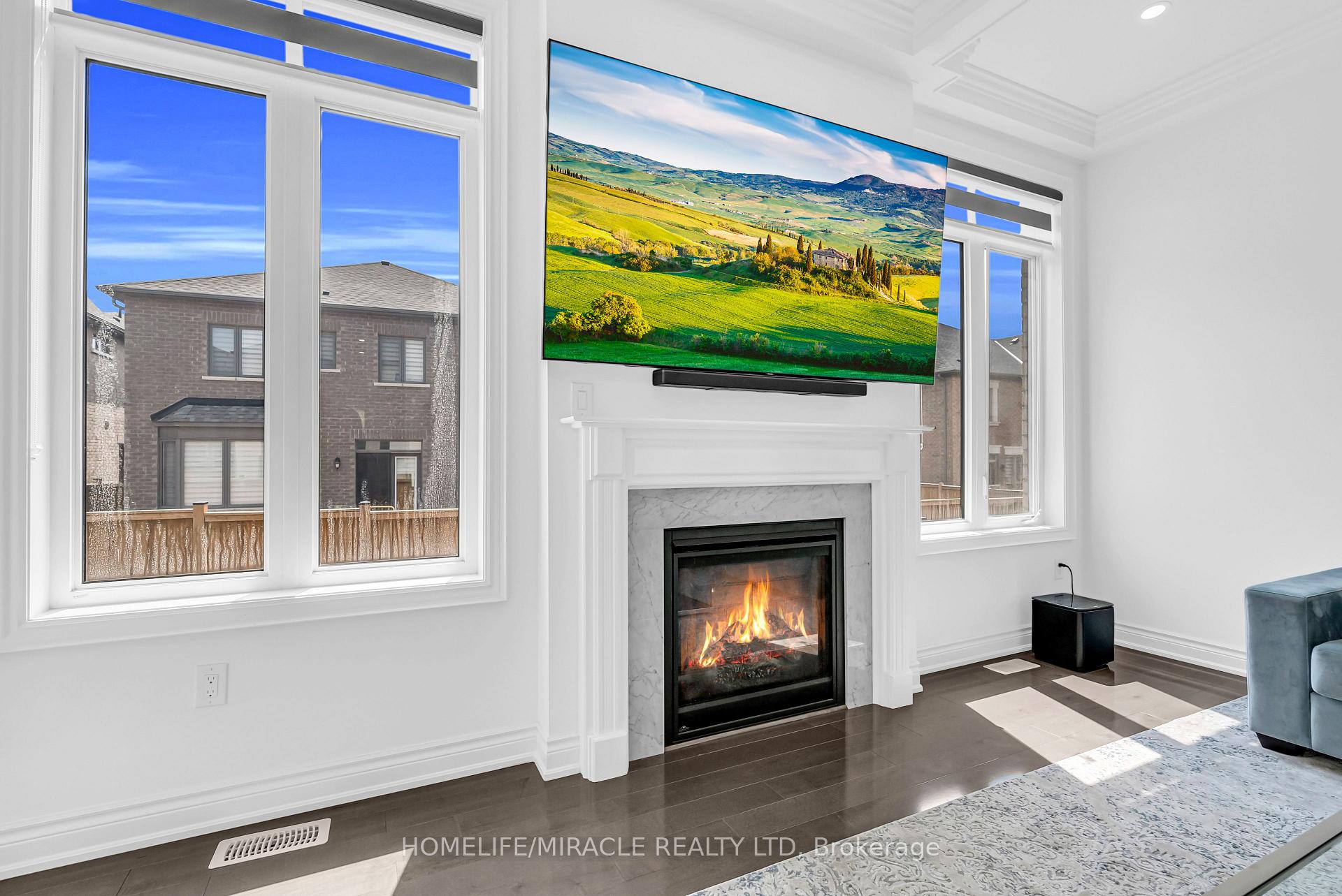 Photo 15 of 9 Galen Crescent, Vaughan, Kleinburg — HOMEH