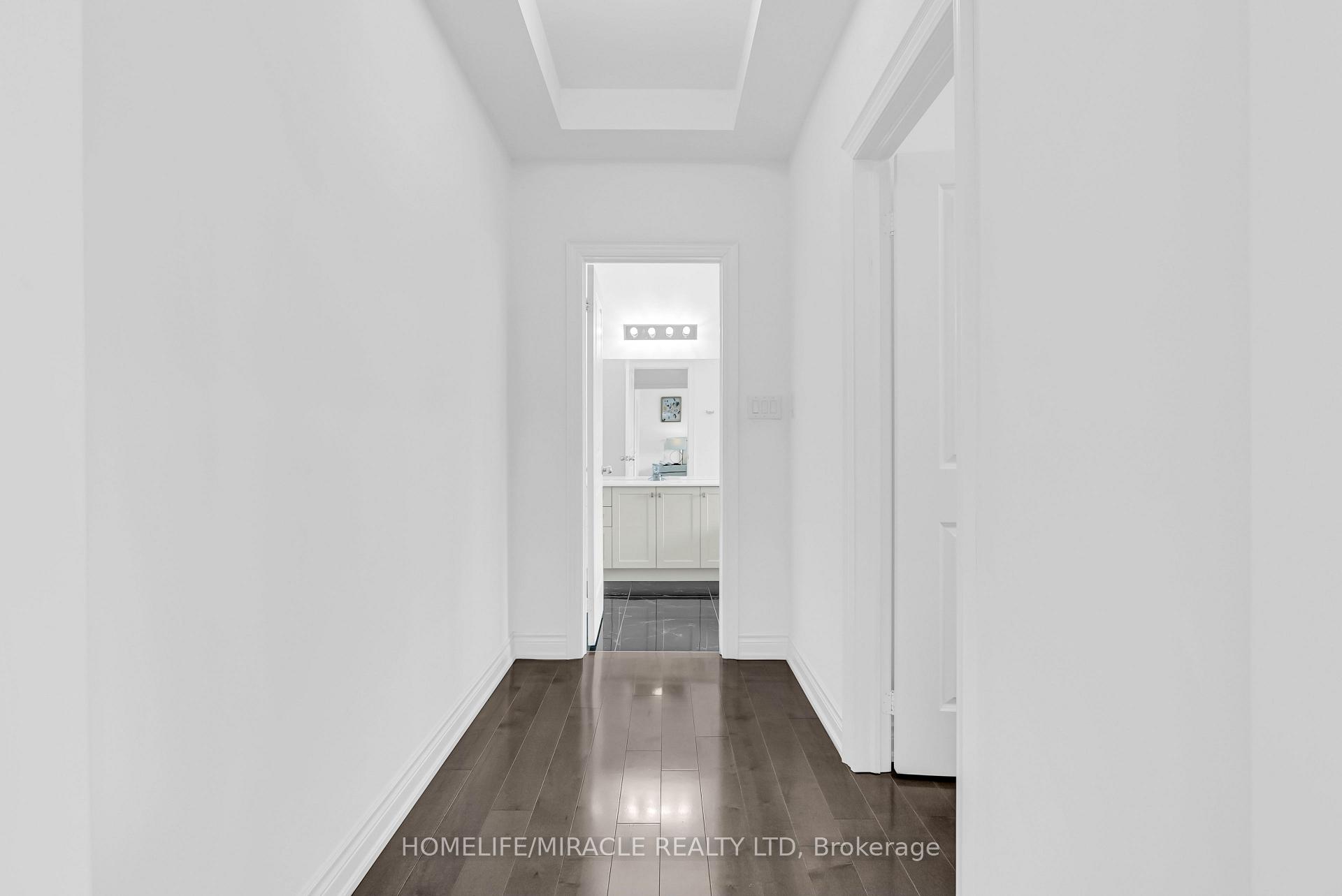 Photo 23 of 9 Galen Crescent, Vaughan, Kleinburg — HOMEH