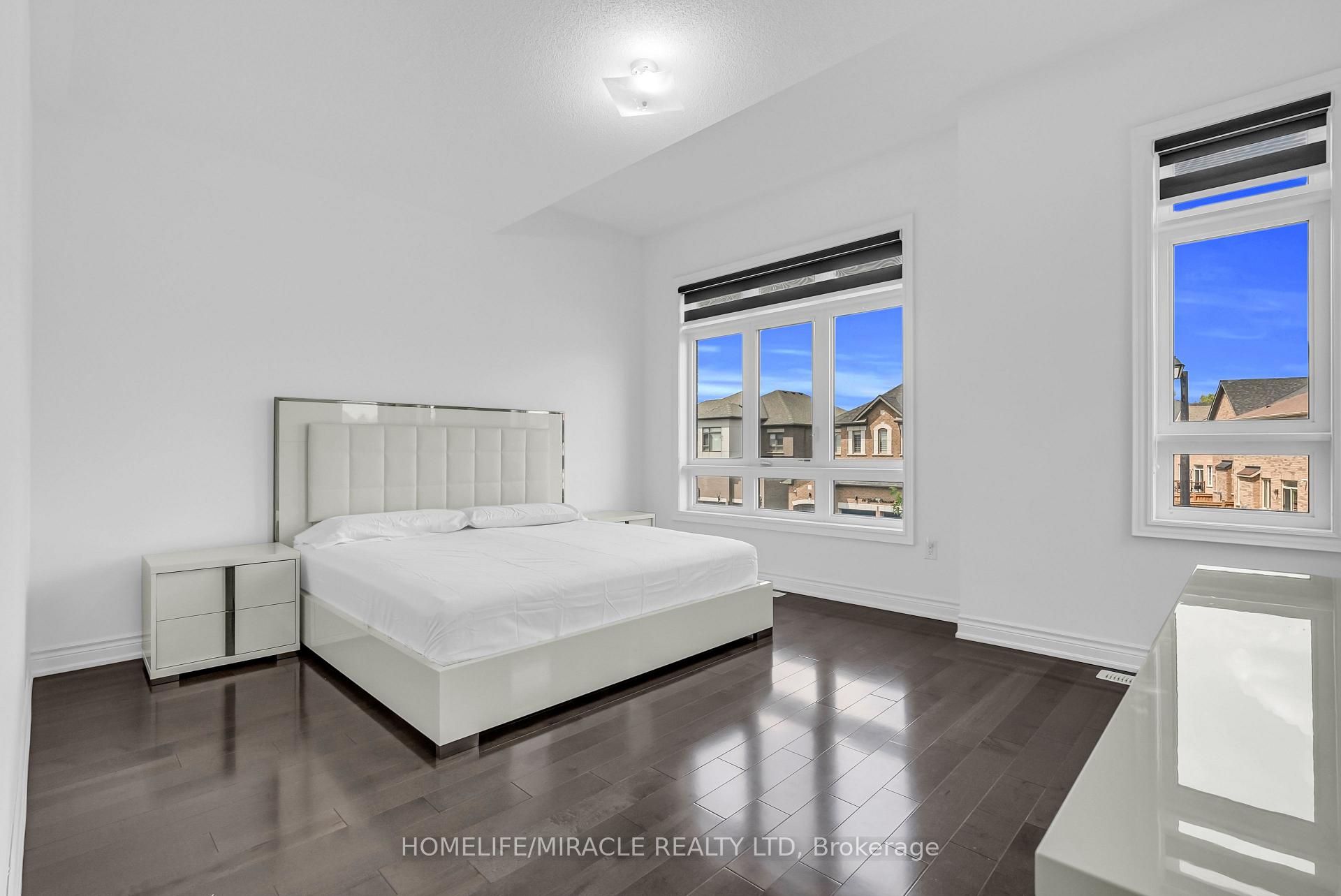 Photo 32 of 9 Galen Crescent, Vaughan, Kleinburg — HOMEH