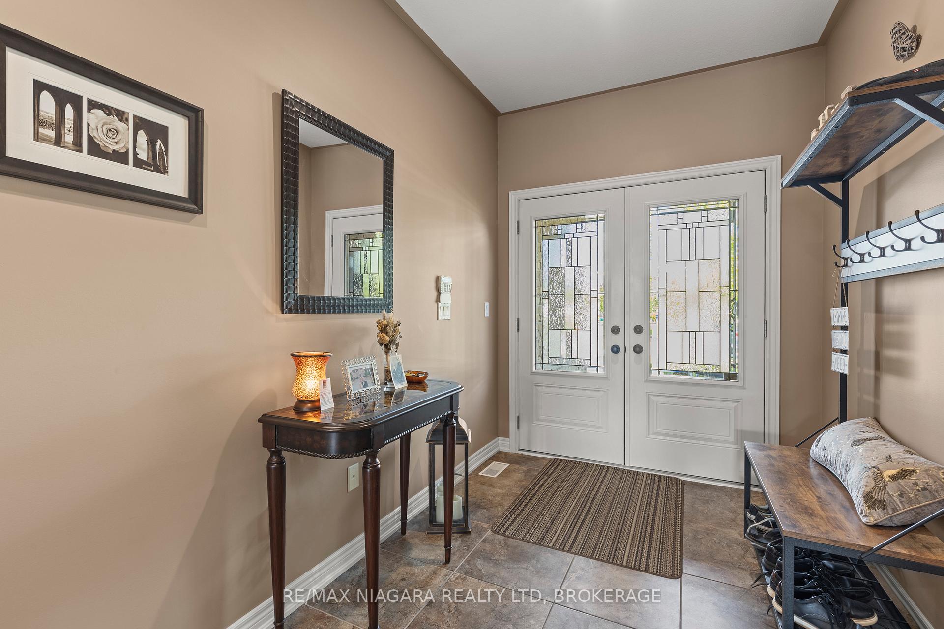 Photo 9 of 41 Creekside Drive, Welland, Coyle Creek — HOMEH