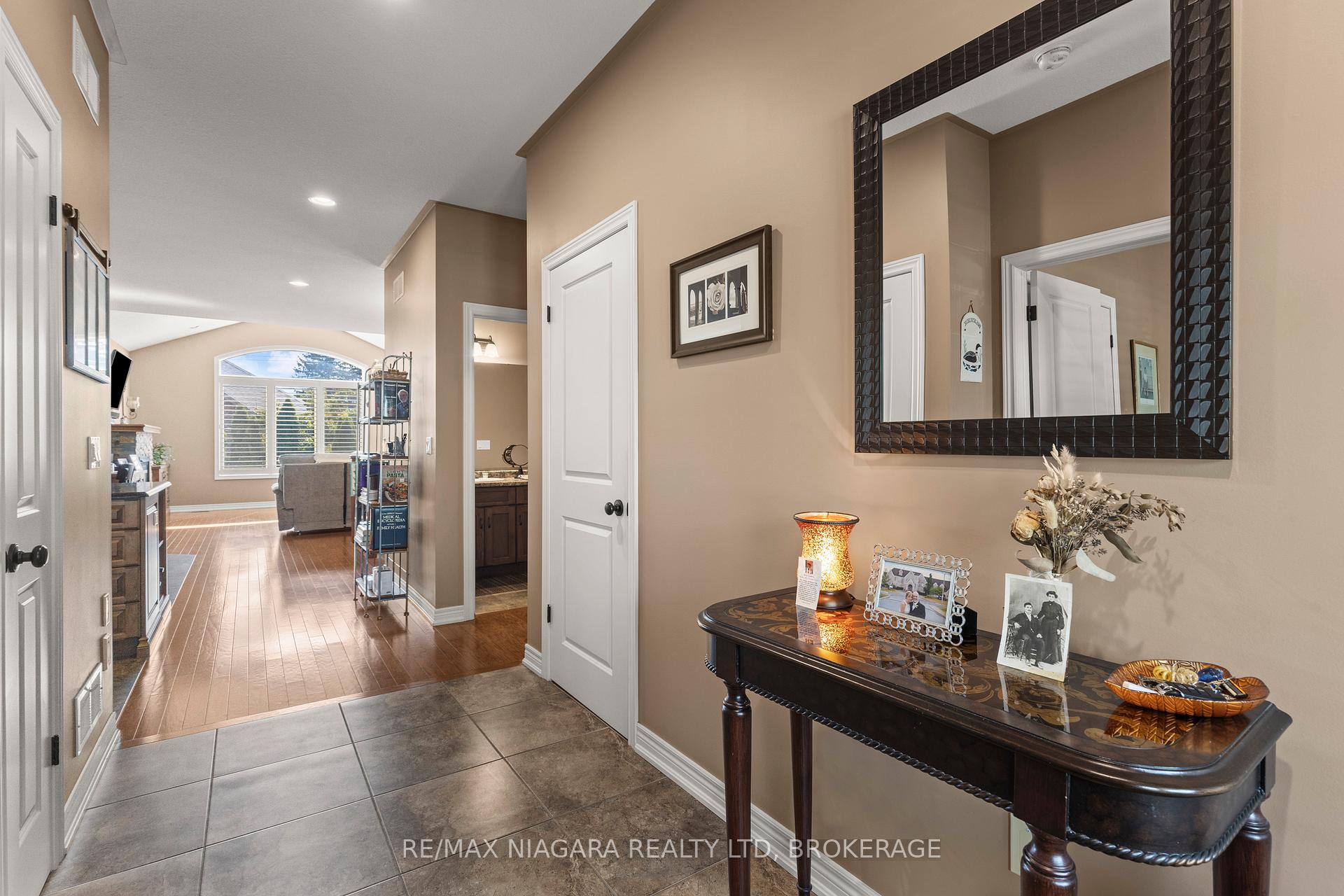 Photo 23 of 41 Creekside Drive, Welland, Coyle Creek — HOMEH