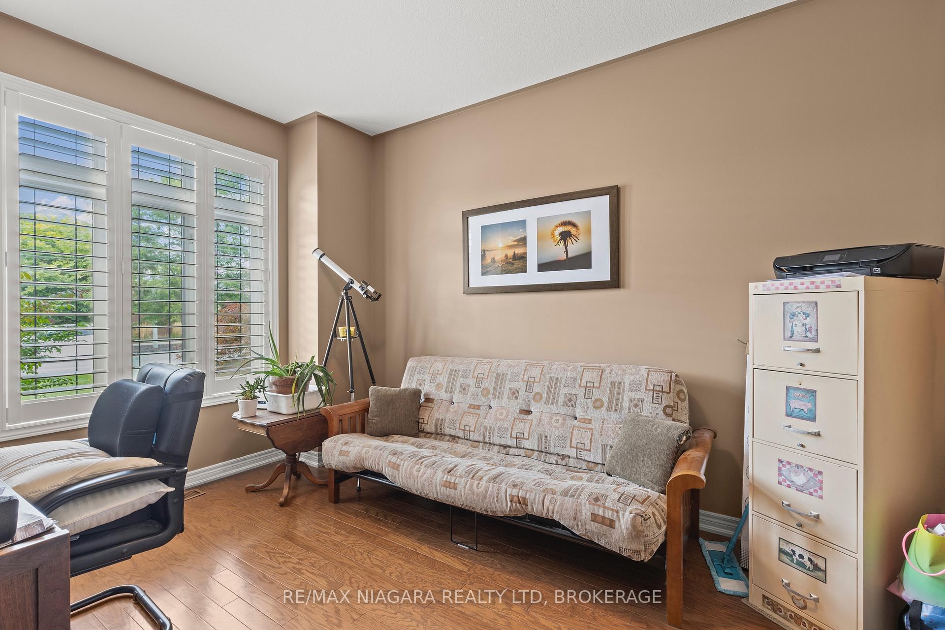 Photo 17 of 41 Creekside Drive, Welland, Coyle Creek — HOMEH