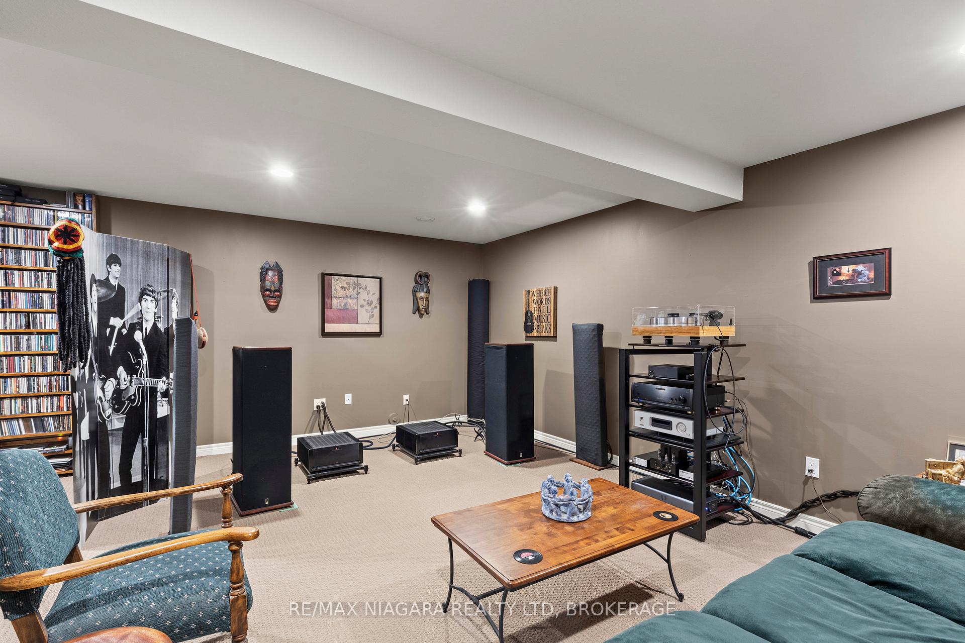 Photo 28 of 41 Creekside Drive, Welland, Coyle Creek — HOMEH