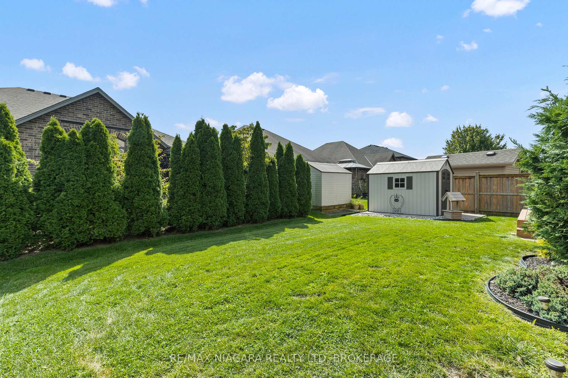 Photo 47 of 41 Creekside Drive, Welland, Coyle Creek — HOMEH