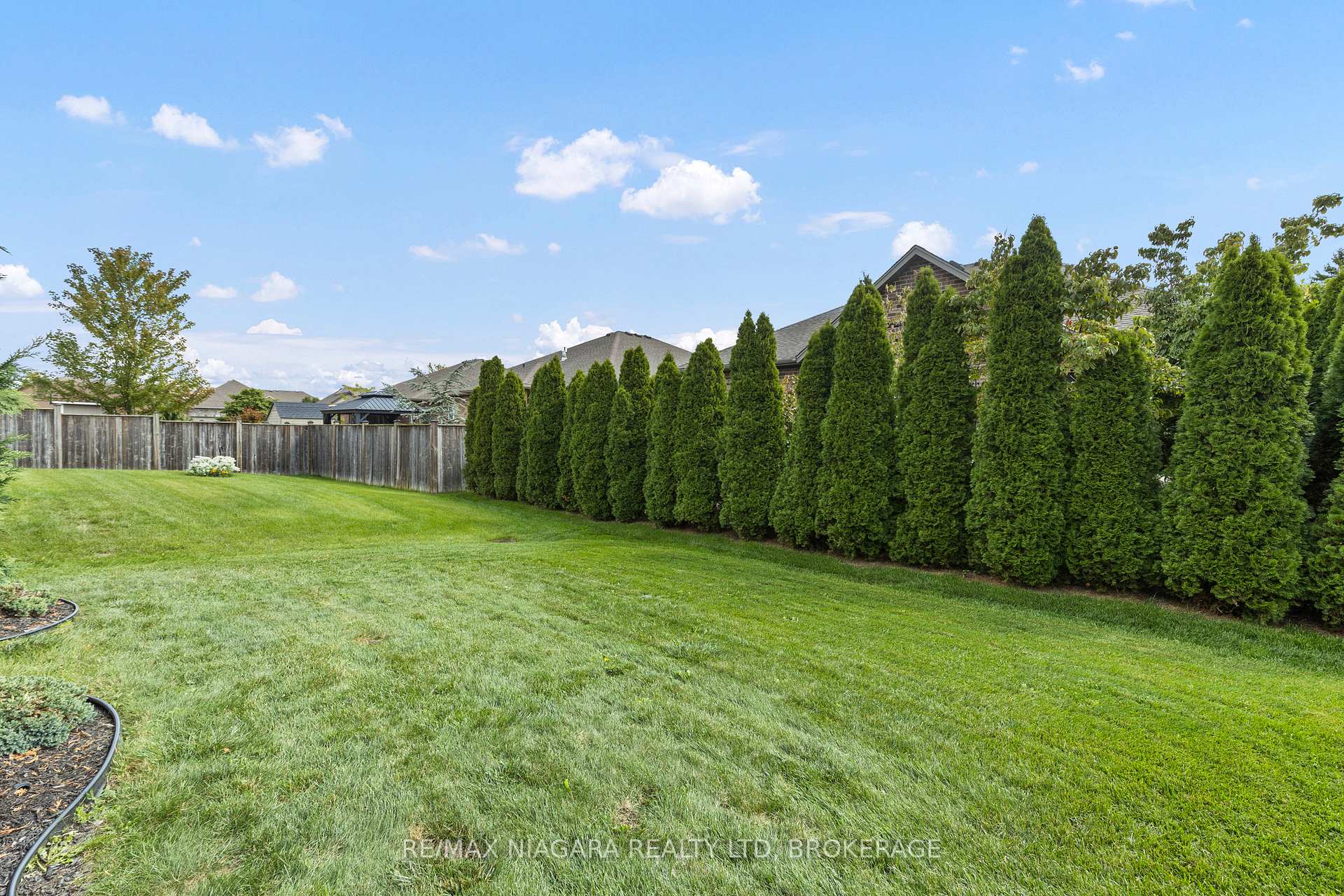 Photo 45 of 41 Creekside Drive, Welland, Coyle Creek — HOMEH