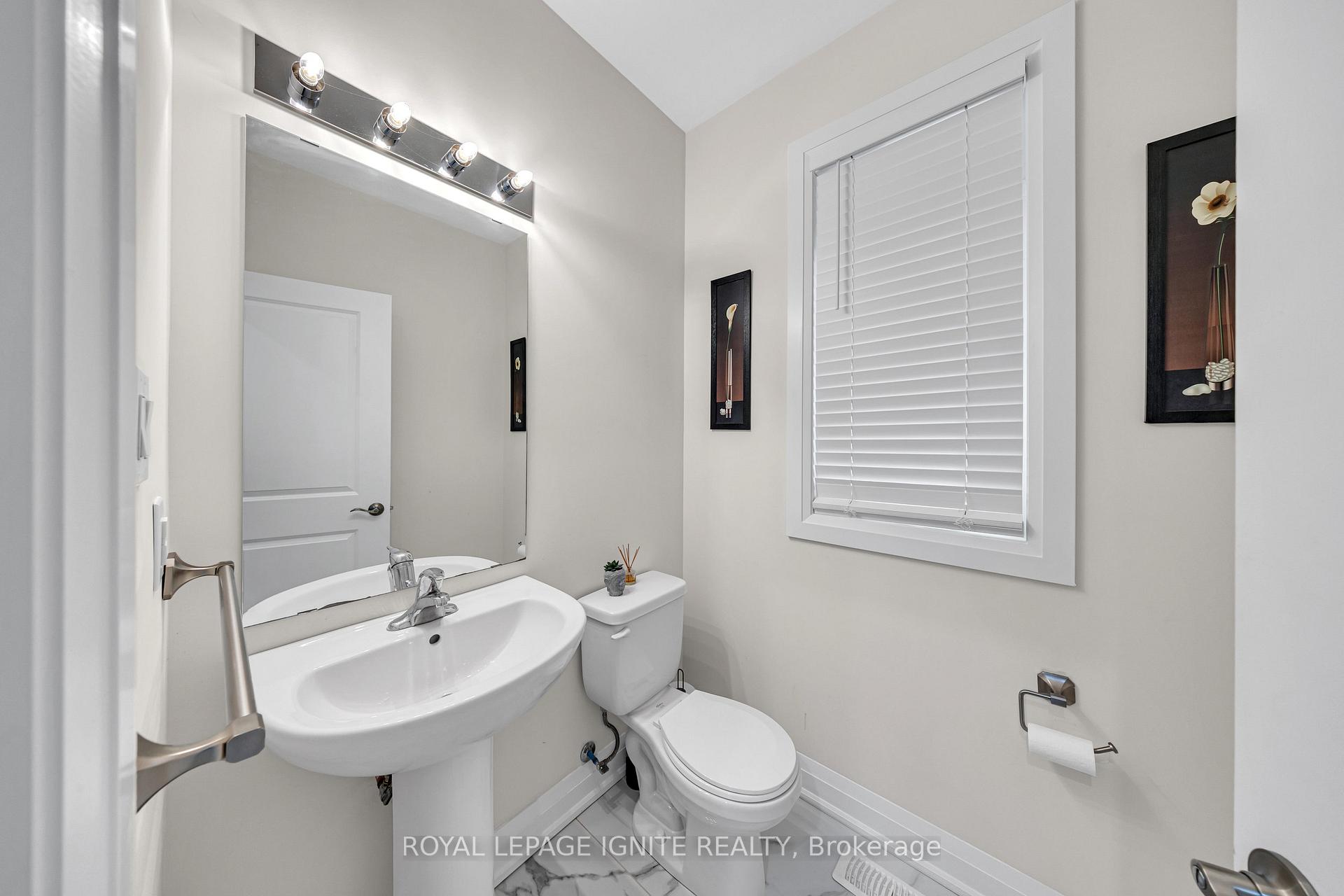 Photo 19 of 150 Strachan Trail, New Tecumseth, Beeton — HOMEH