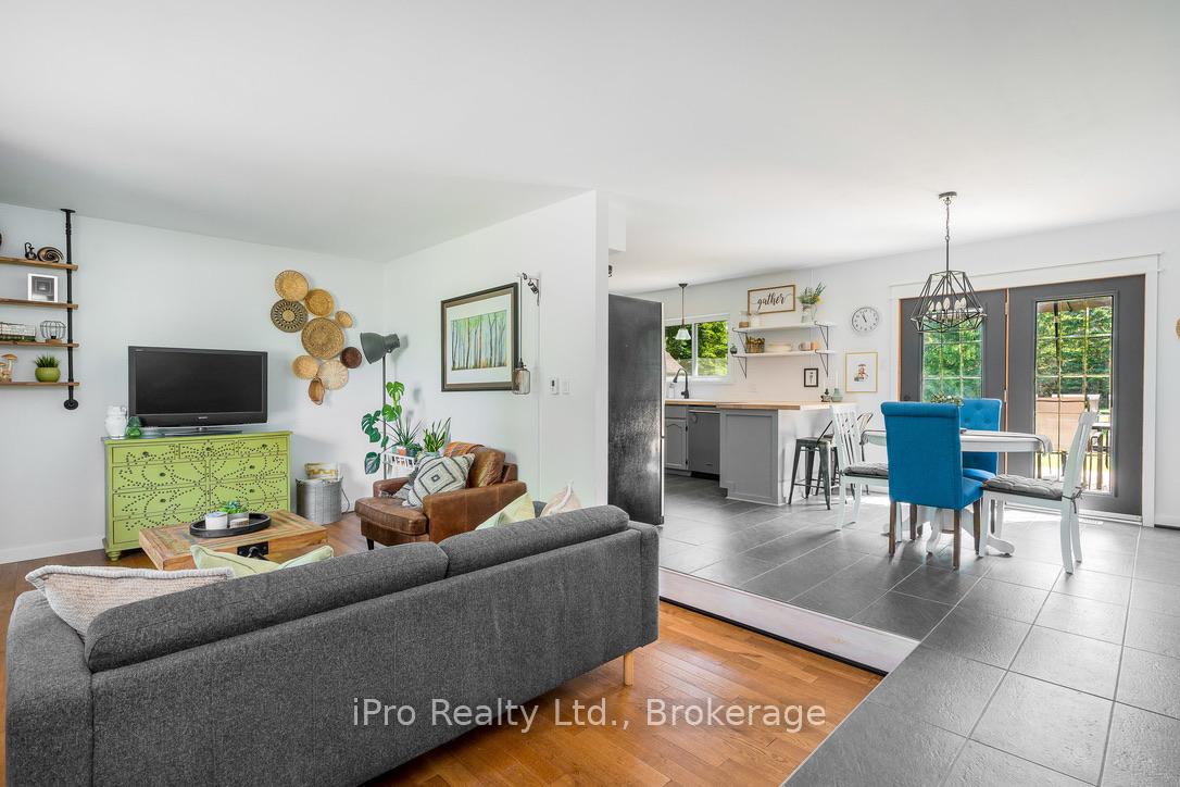Photo 10 of 211 Dominion Drive, Clearview, Stayner — HOMEH
