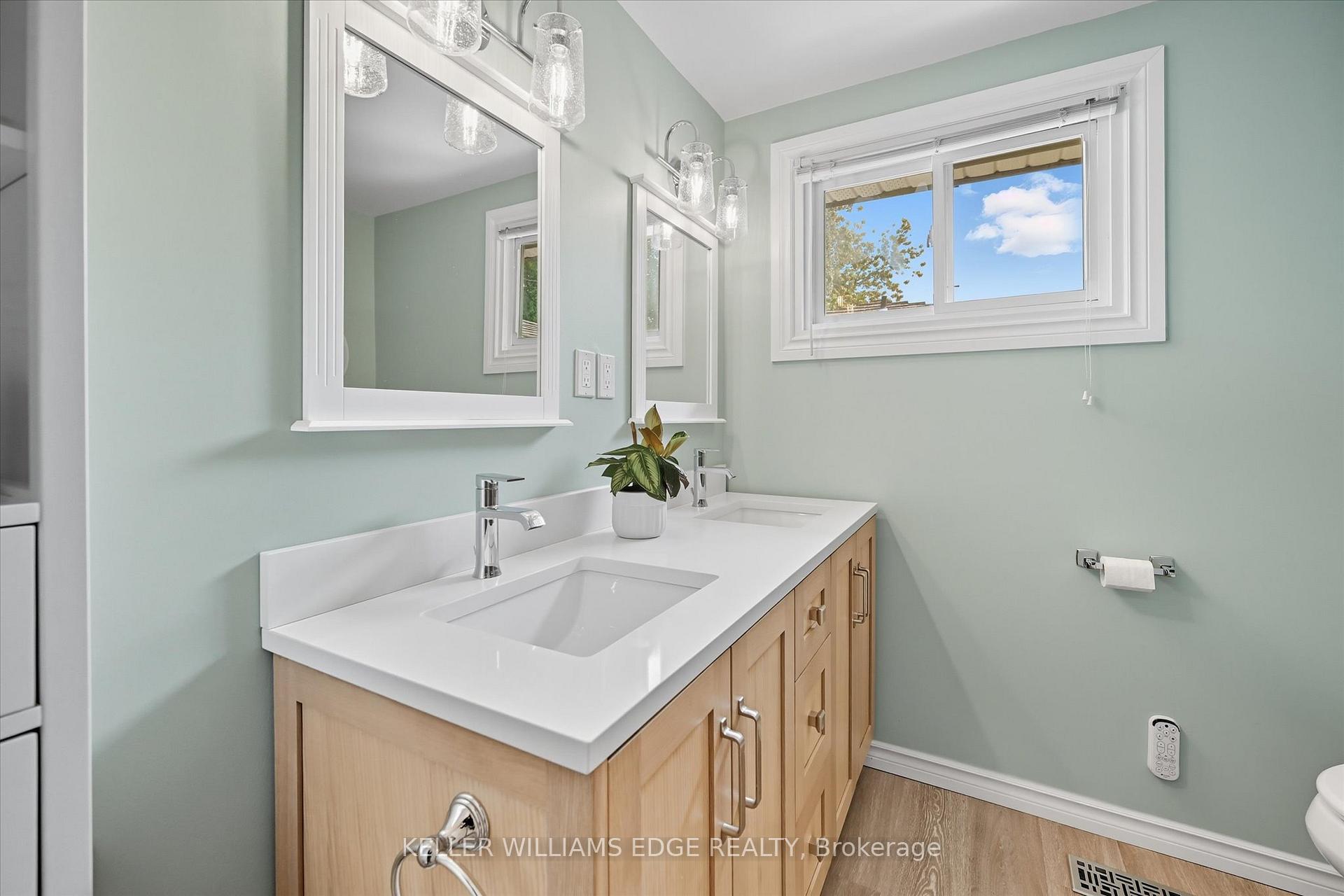 Photo 6 of 78 Gardiner Drive, Hamilton, Gilkson — HOMEH