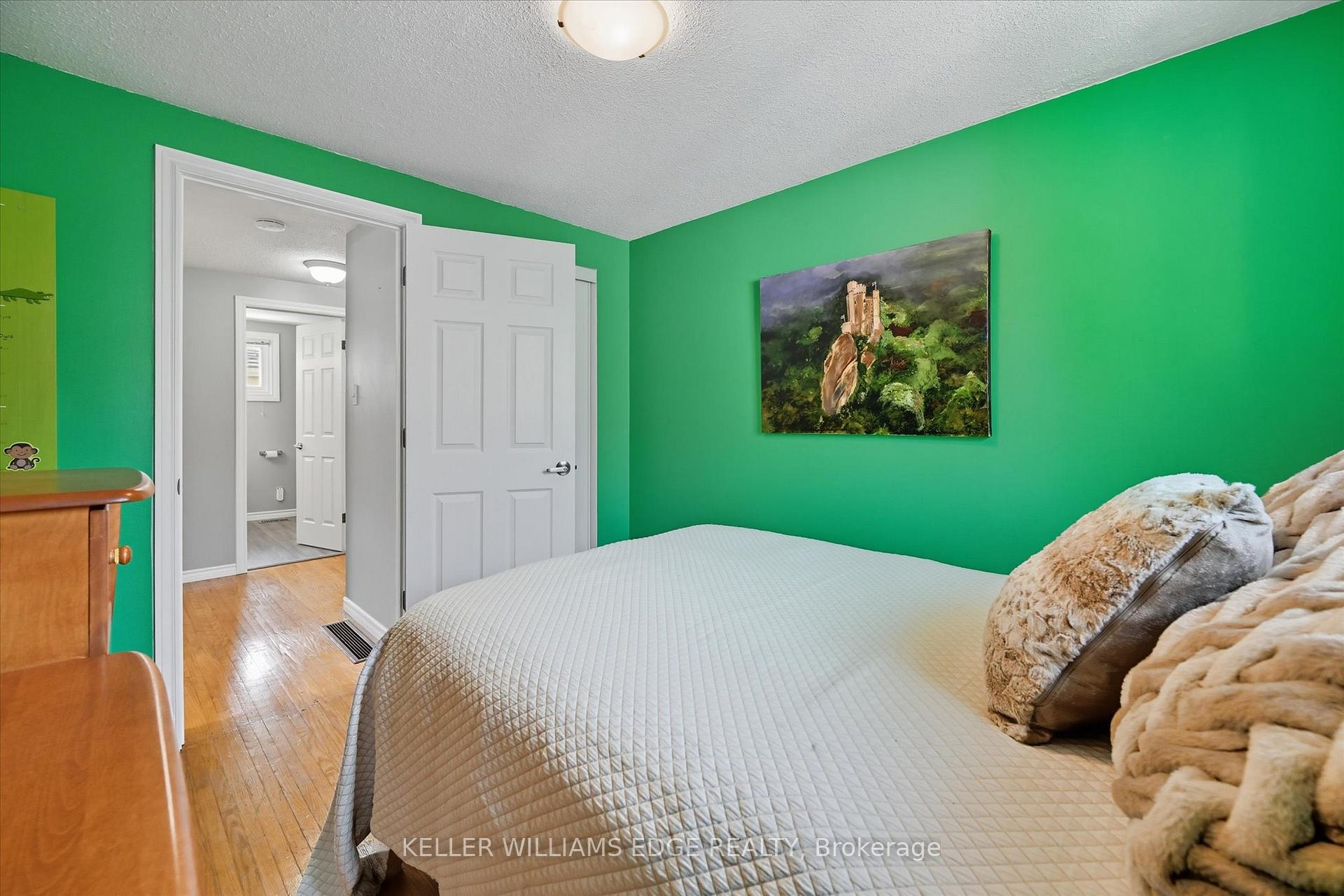 Photo 9 of 78 Gardiner Drive, Hamilton, Gilkson — HOMEH