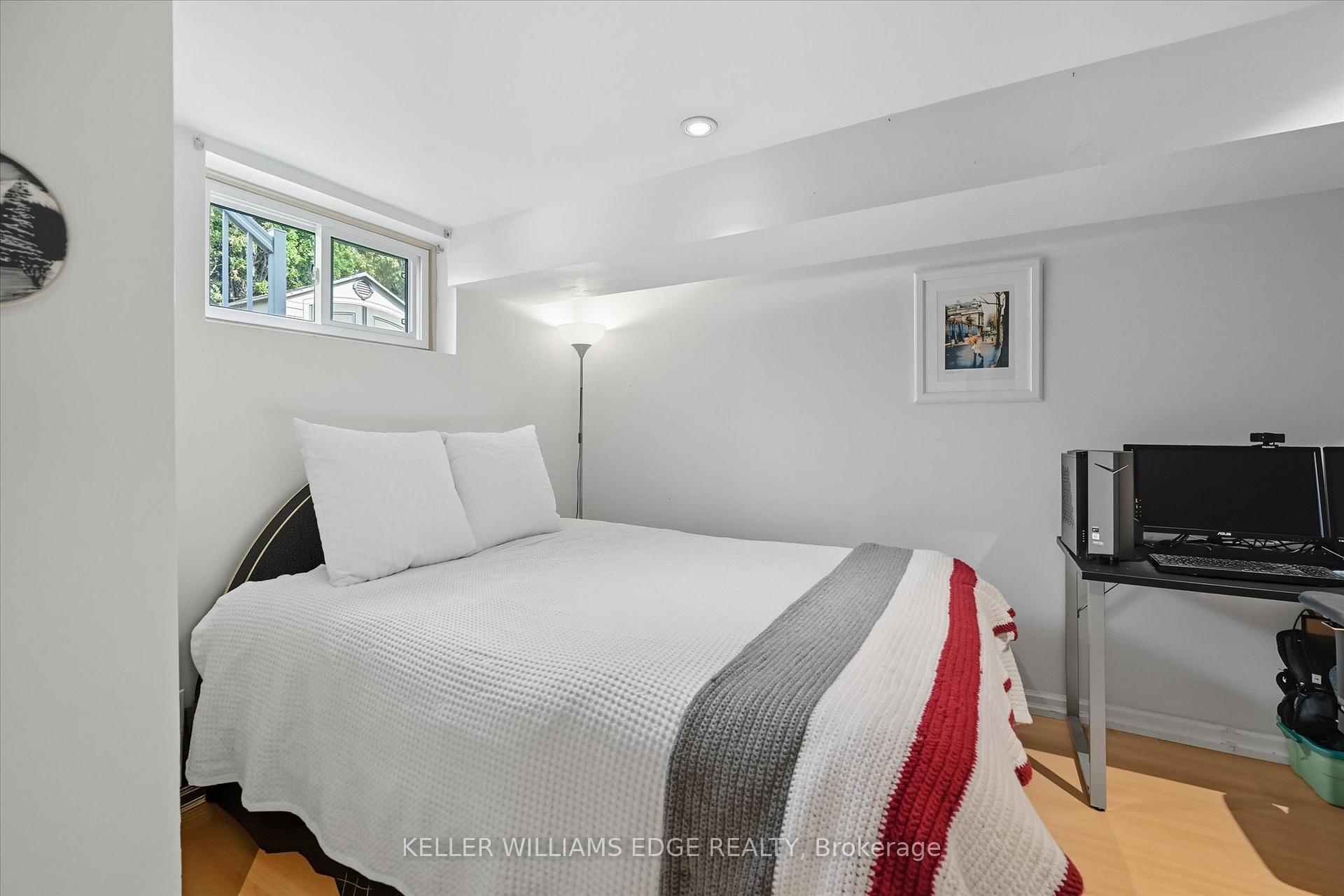 Photo 10 of 78 Gardiner Drive, Hamilton, Gilkson — HOMEH