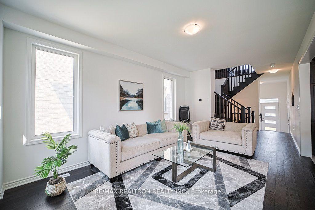 Photo 5 of 1859 Weeping Willow Lane, Pickering, Rural Pickering — HOMEH