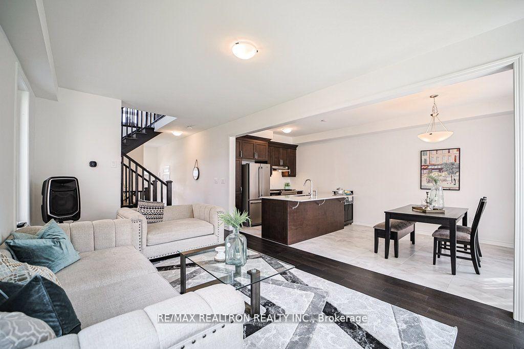 Photo 4 of 1859 Weeping Willow Lane, Pickering, Rural Pickering — HOMEH