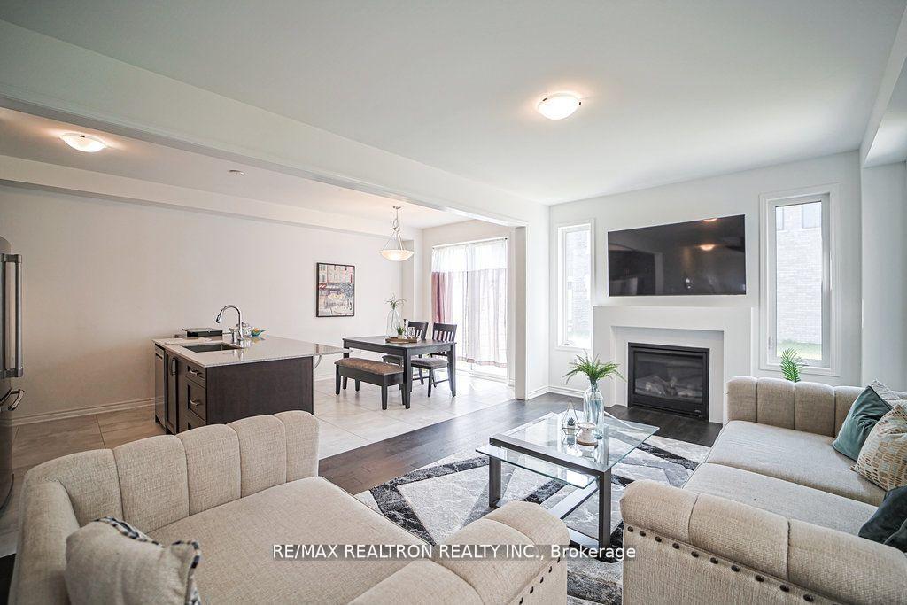 Photo 8 of 1859 Weeping Willow Lane, Pickering, Rural Pickering — HOMEH