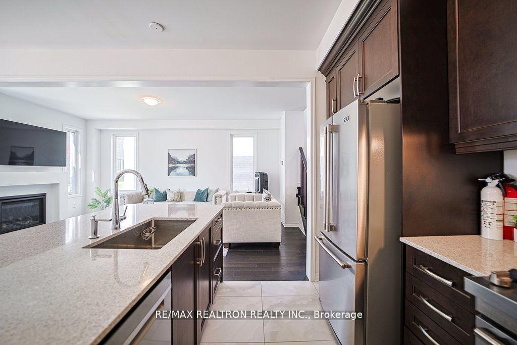 Photo 13 of 1859 Weeping Willow Lane, Pickering, Rural Pickering — HOMEH