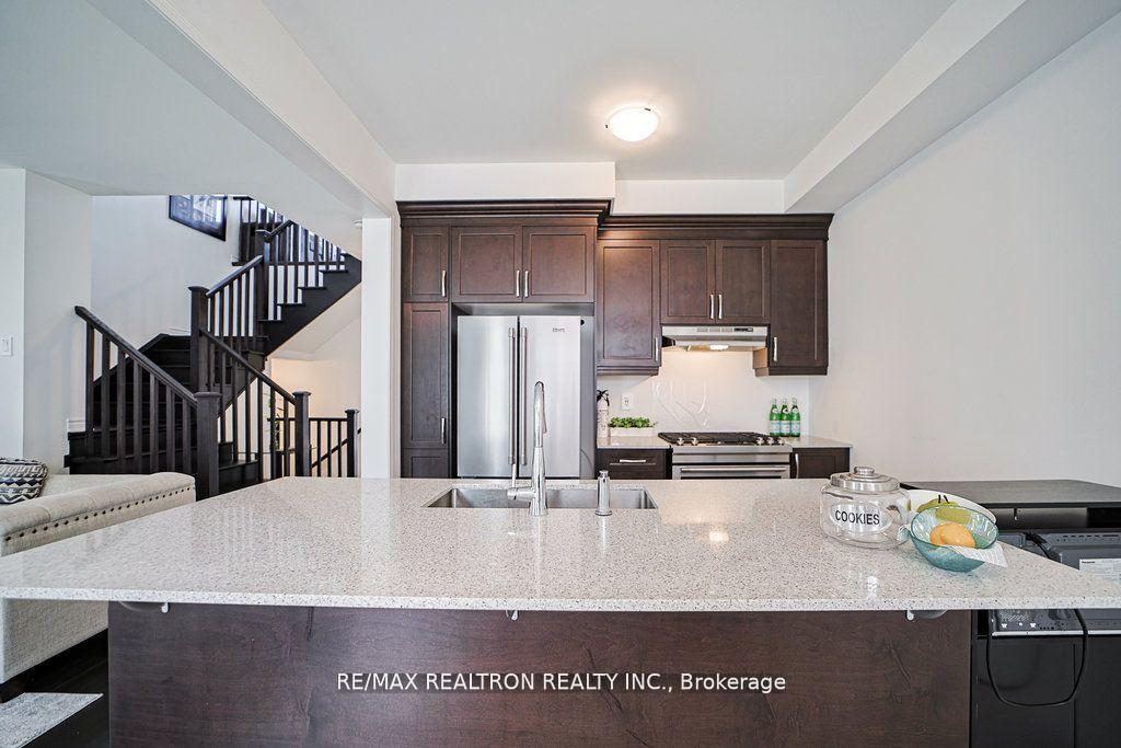 Photo 16 of 1859 Weeping Willow Lane, Pickering, Rural Pickering — HOMEH