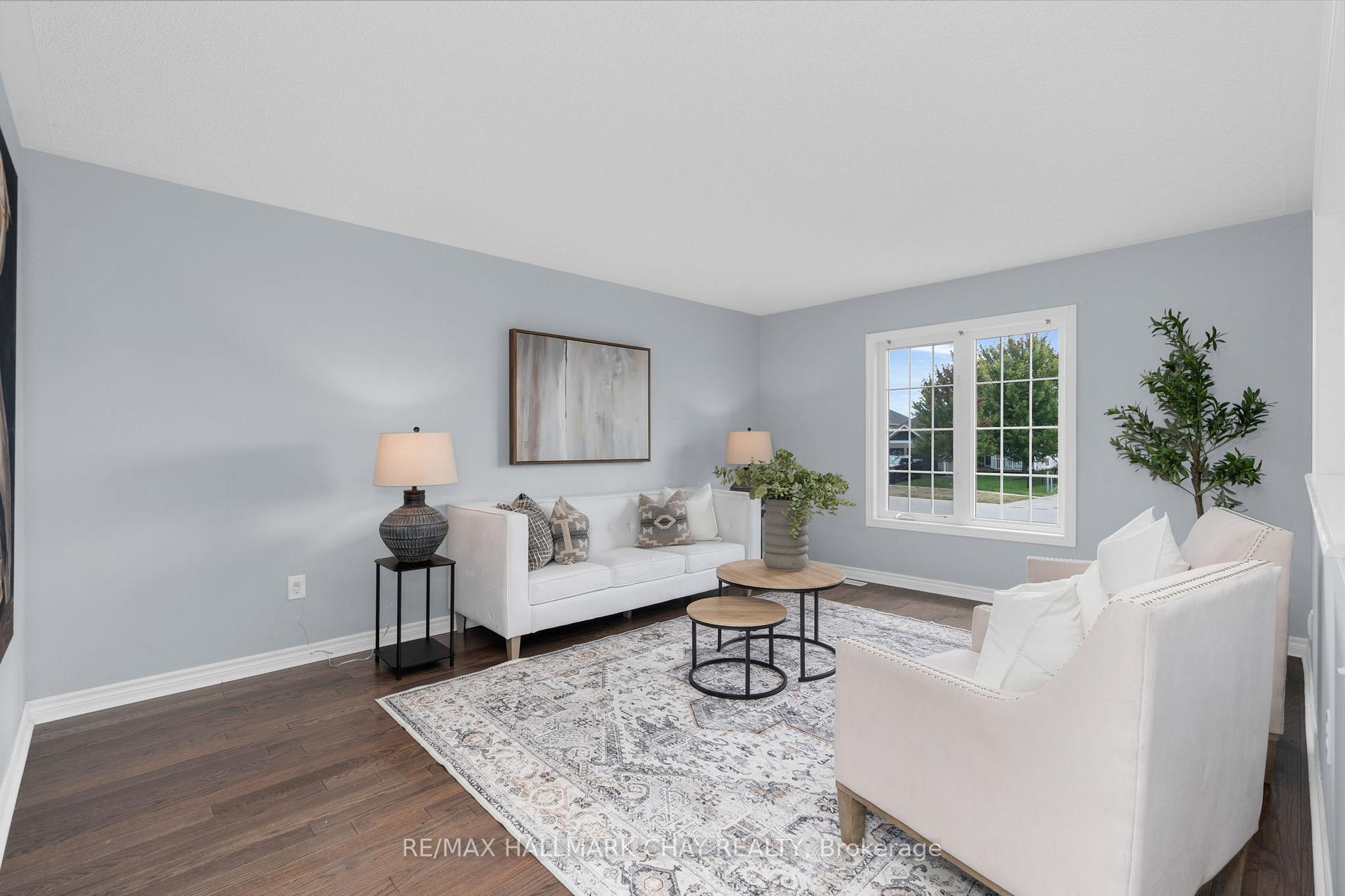 Photo 11 of 283 Regina Street, Clearview, Stayner — HOMEH