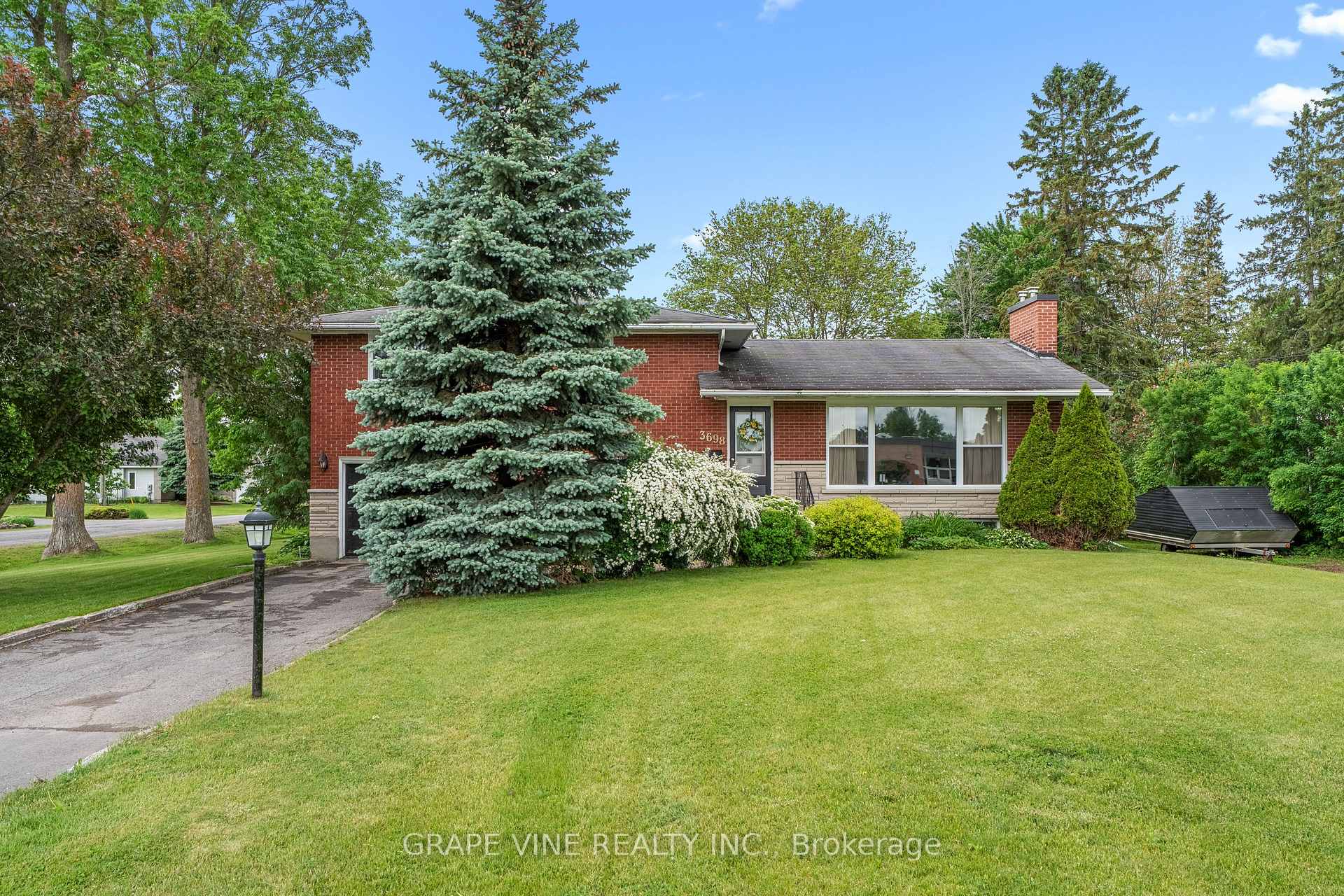 Photo 1 of 3698 Mcbean Street, Ottawa, Richmond — HOMEH