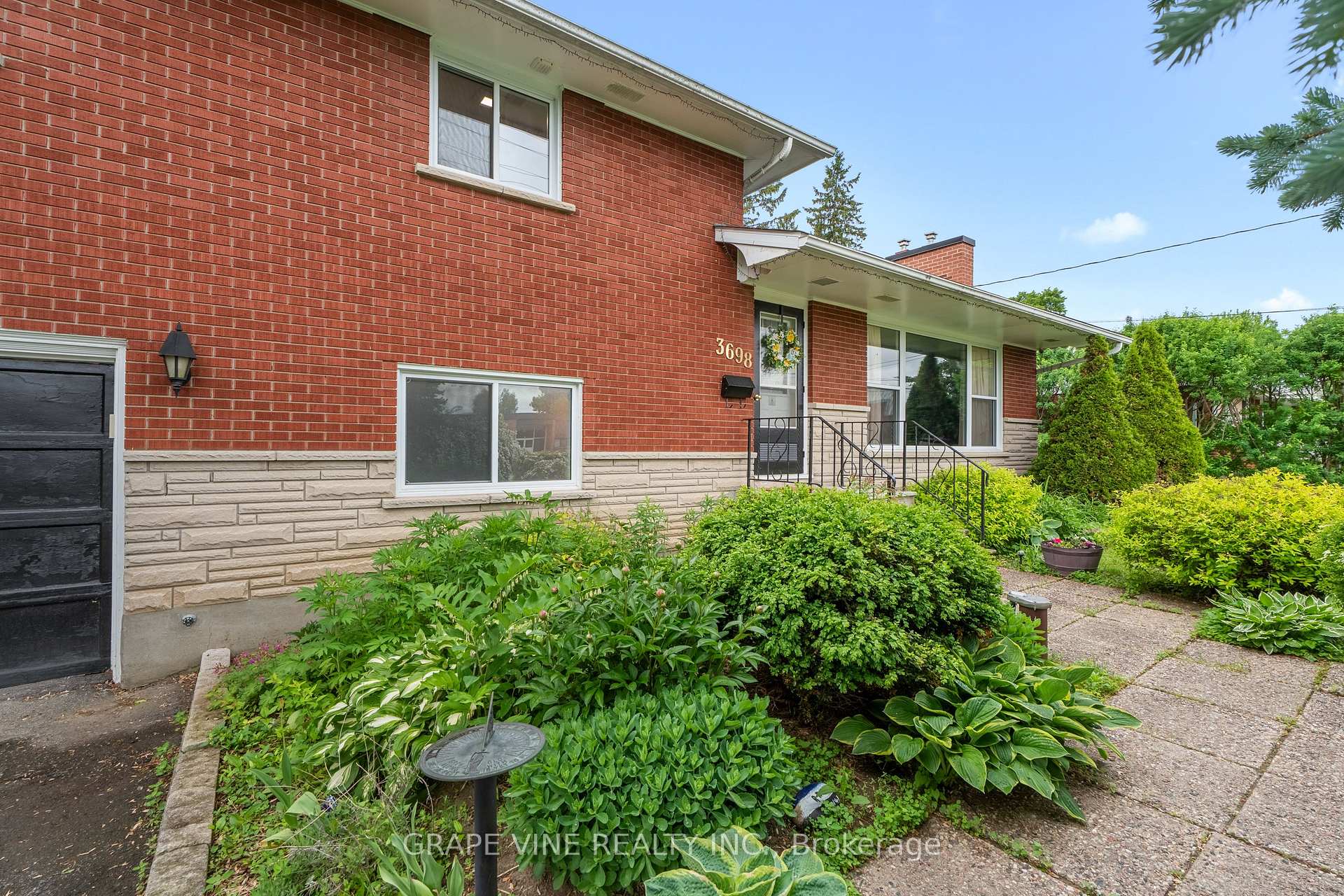 Photo 4 of 3698 Mcbean Street, Ottawa, Richmond — HOMEH