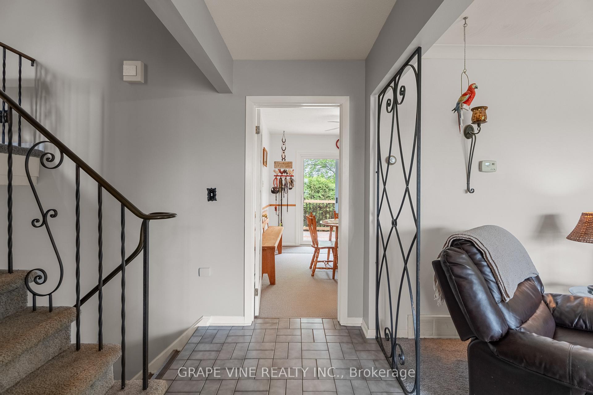 Photo 2 of 3698 Mcbean Street, Ottawa, Richmond — HOMEH