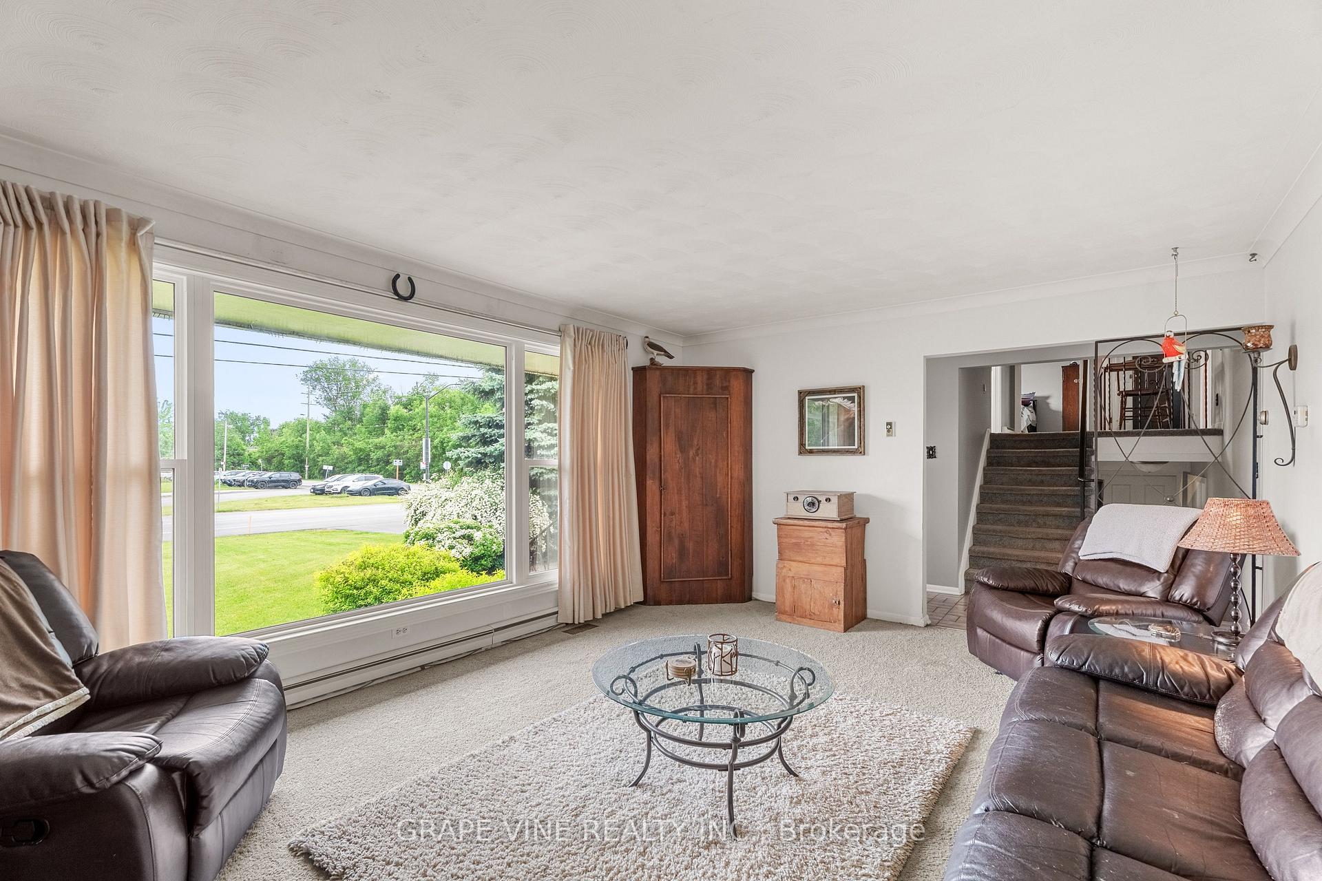 Photo 11 of 3698 Mcbean Street, Ottawa, Richmond — HOMEH