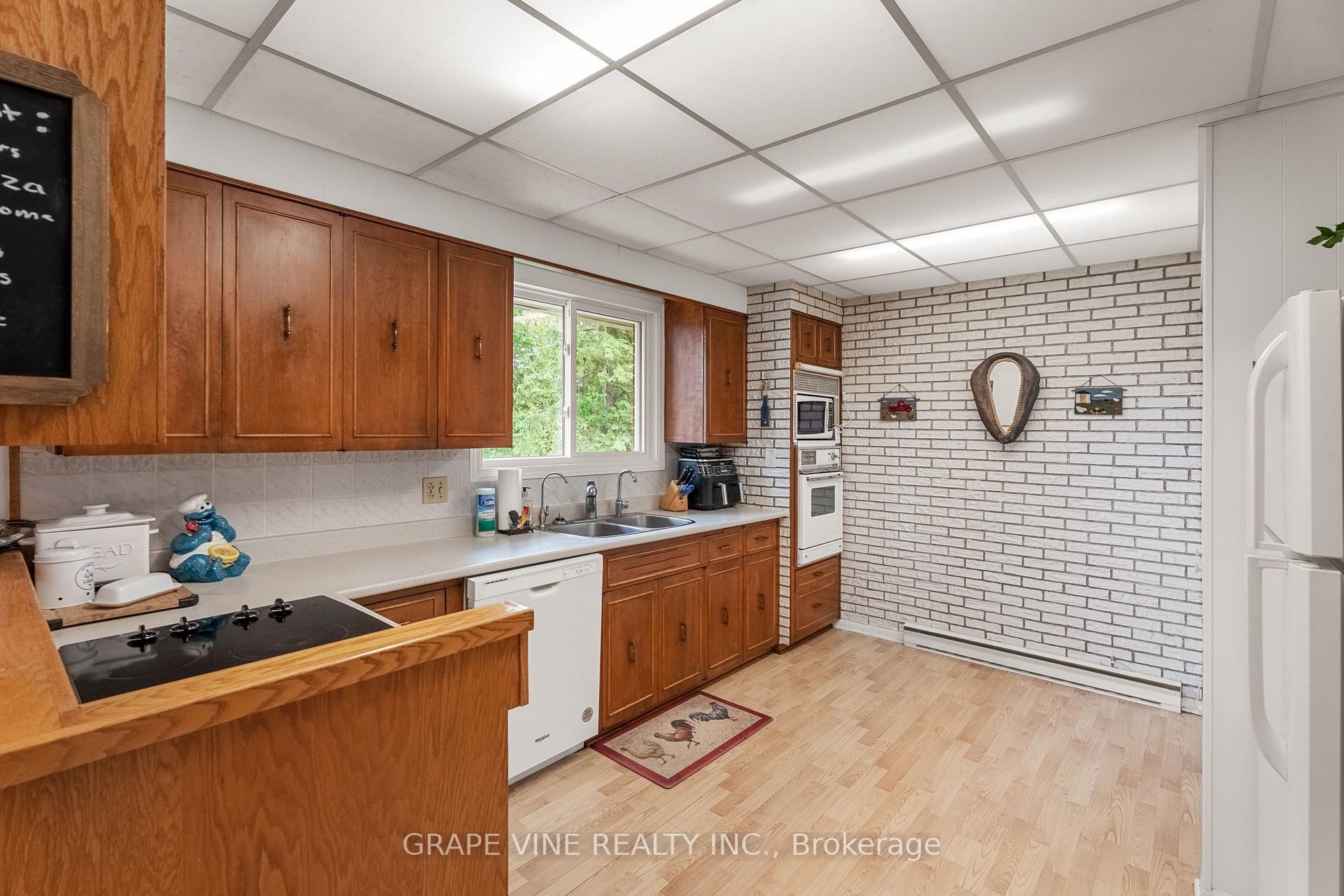 Photo 15 of 3698 Mcbean Street, Ottawa, Richmond — HOMEH