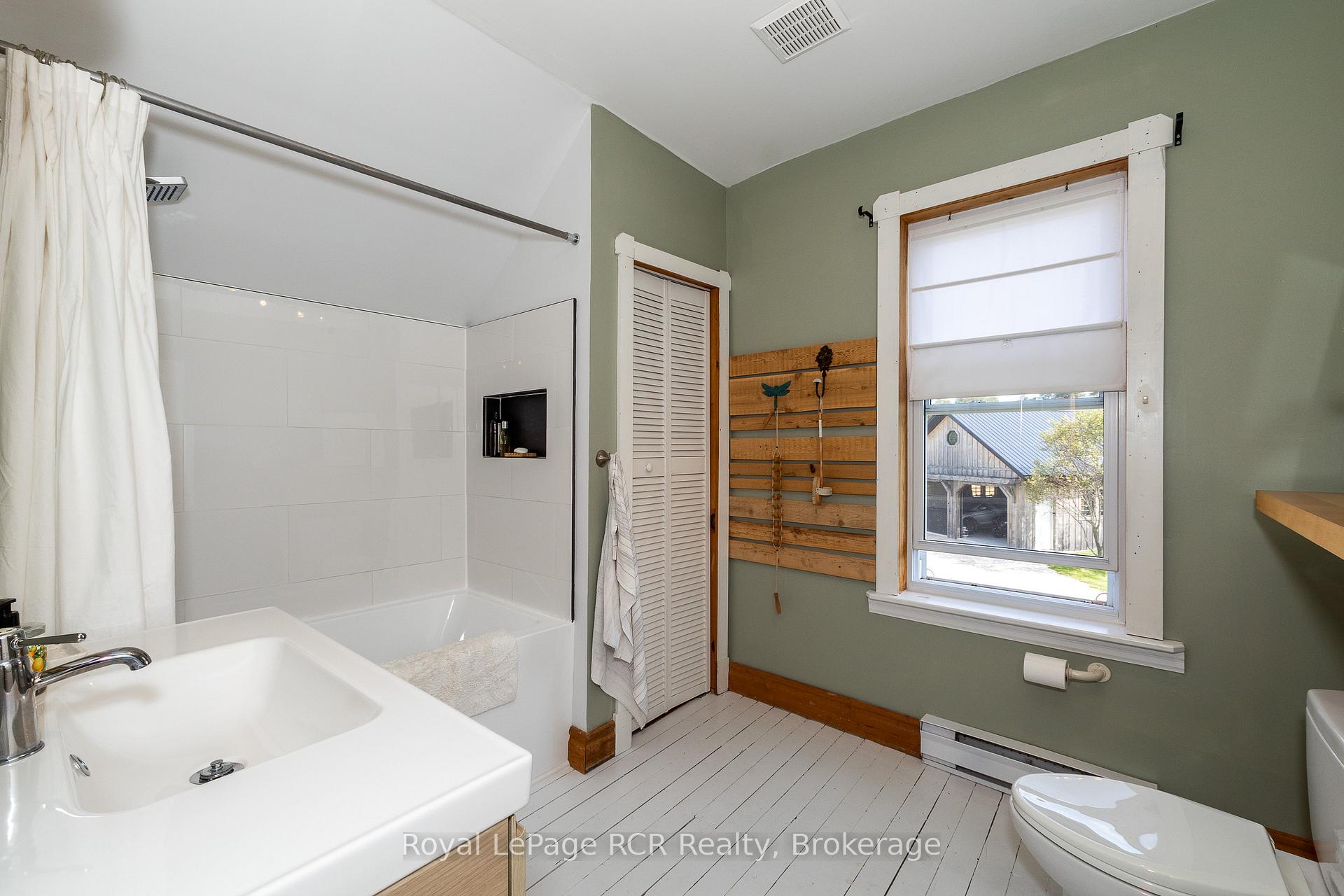 Photo 45 of 264384 Southgate Rd 26, Southgate — HOMEH