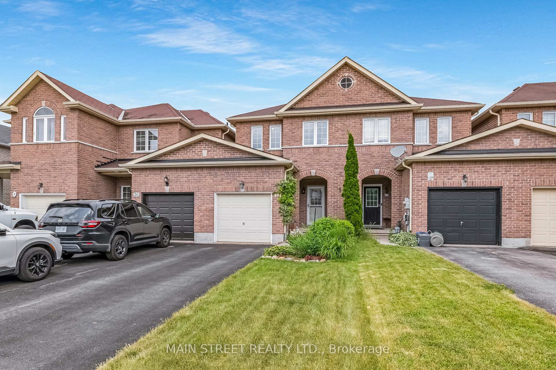 Photo 10 of 32 Arch Brown Court, Barrie, East Bayfield — HOMEH