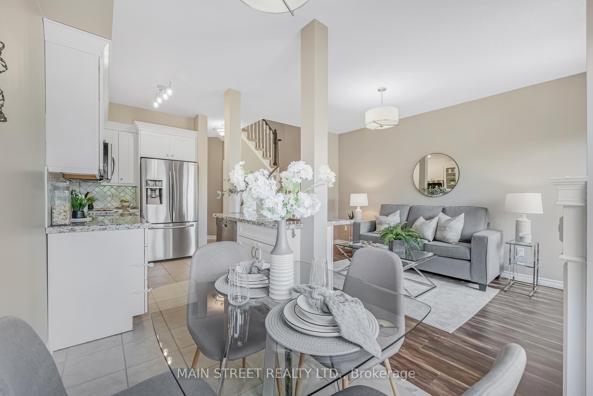Photo 13 of 32 Arch Brown Court, Barrie, East Bayfield — HOMEH