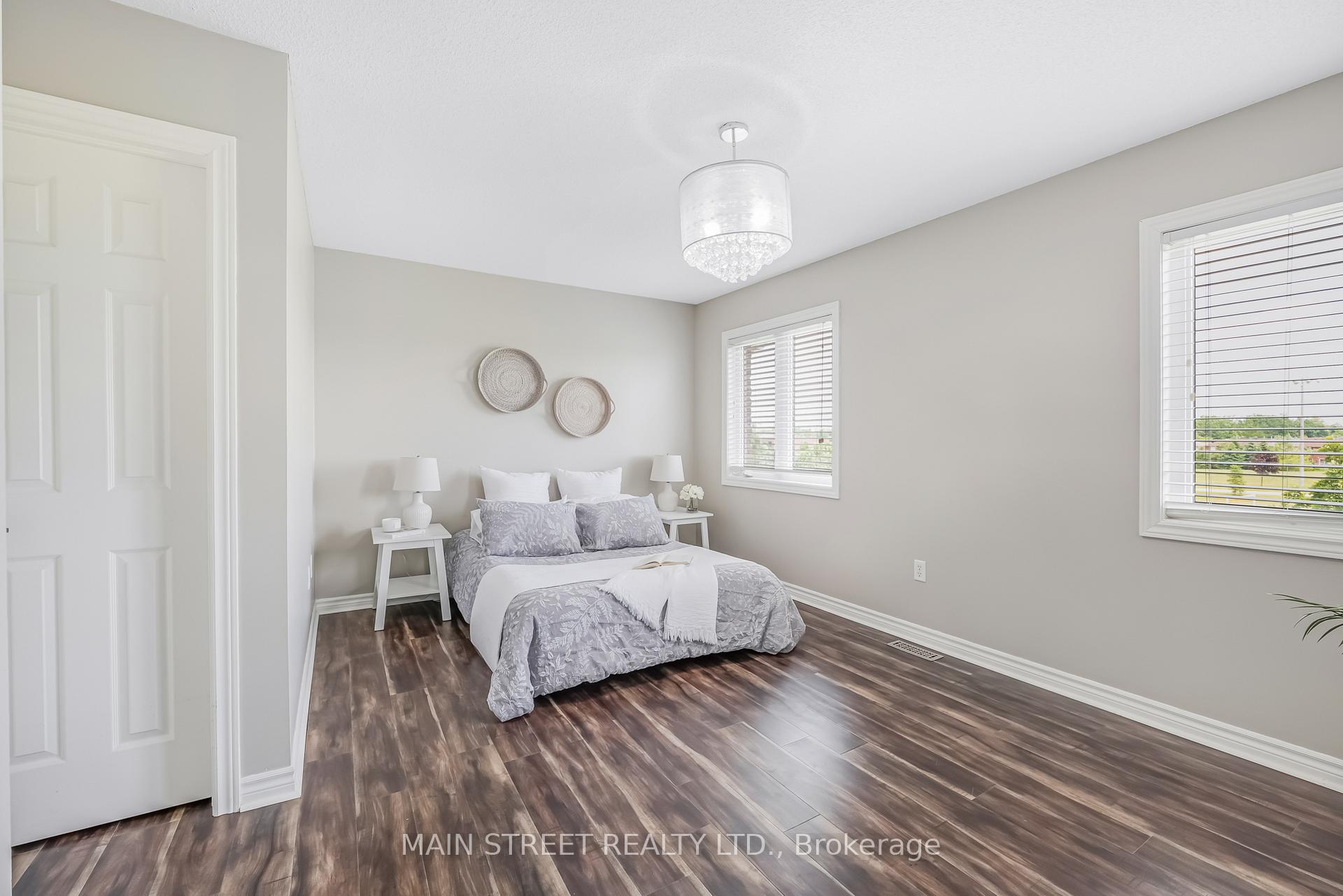Photo 26 of 32 Arch Brown Court, Barrie, East Bayfield — HOMEH