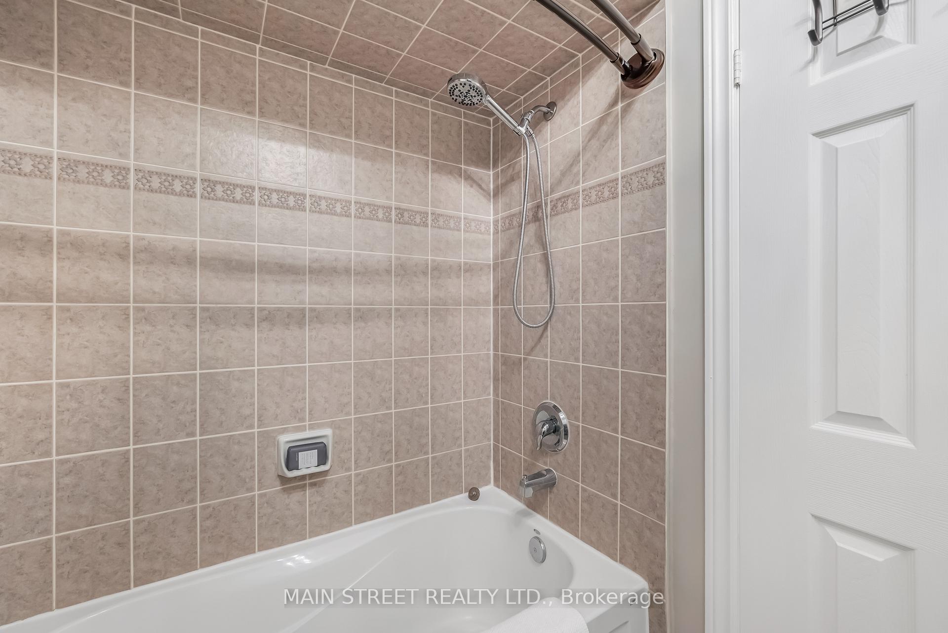 Photo 25 of 32 Arch Brown Court, Barrie, East Bayfield — HOMEH