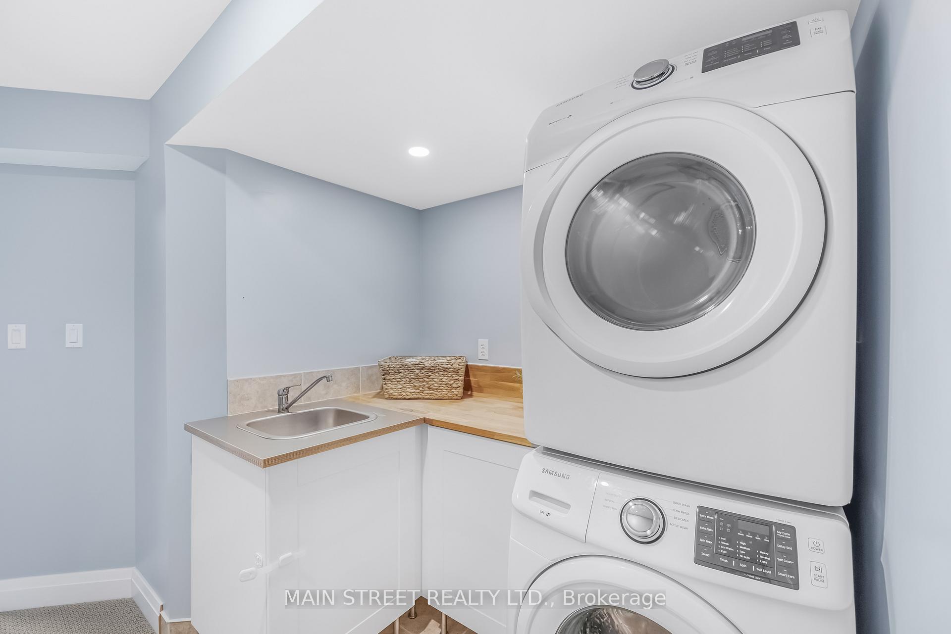 Photo 33 of 32 Arch Brown Court, Barrie, East Bayfield — HOMEH