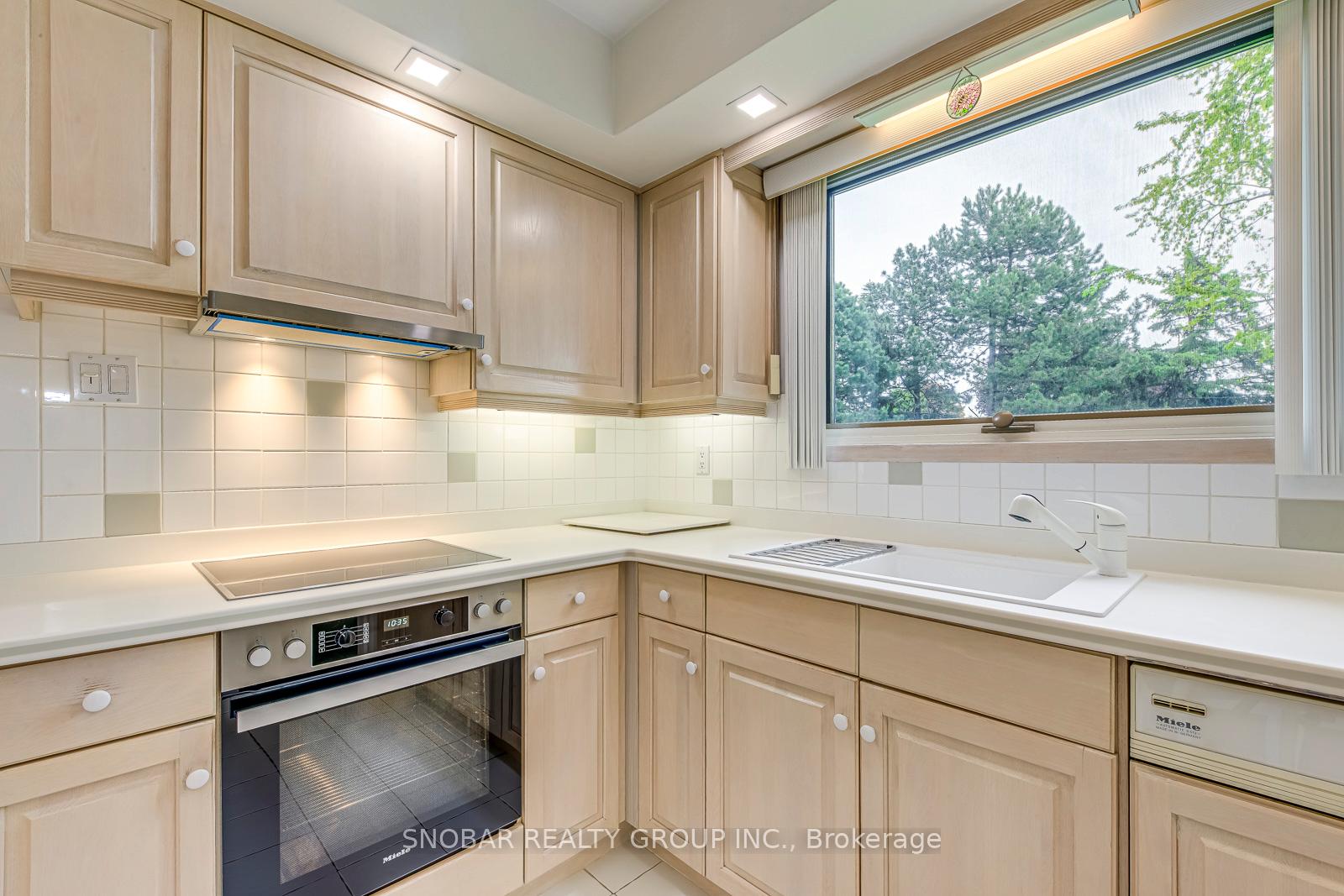 Photo 25 of 254 Sydenham Road, Hamilton, Dundas — HOMEH