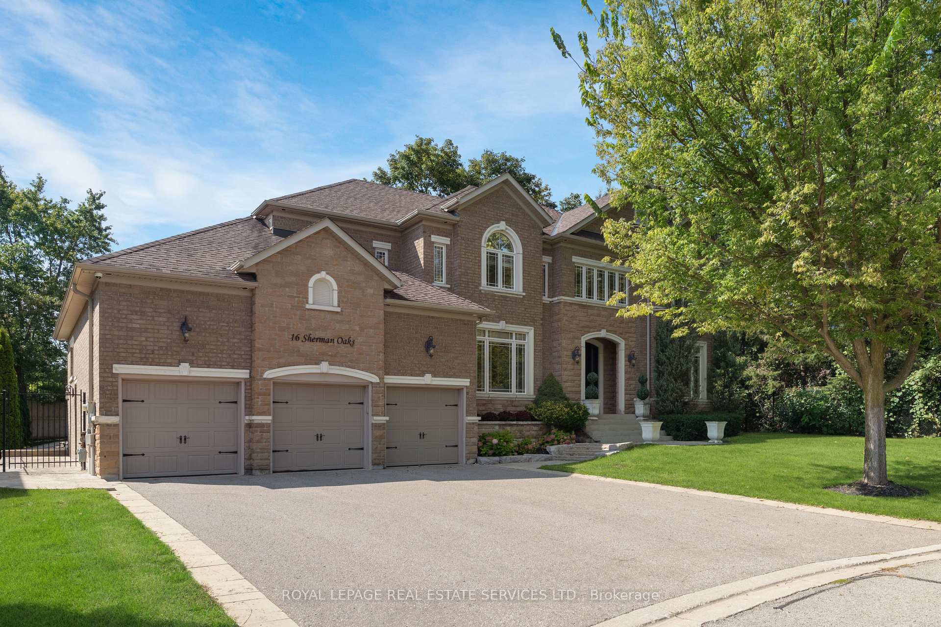 Front of 16 Sherman Oaks Court