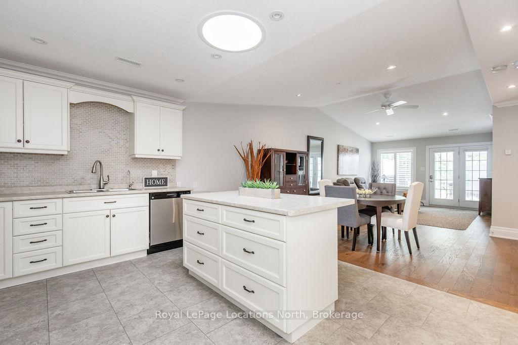 Photo 12 of 86 Clover Crescent, Wasaga Beach — HOMEH
