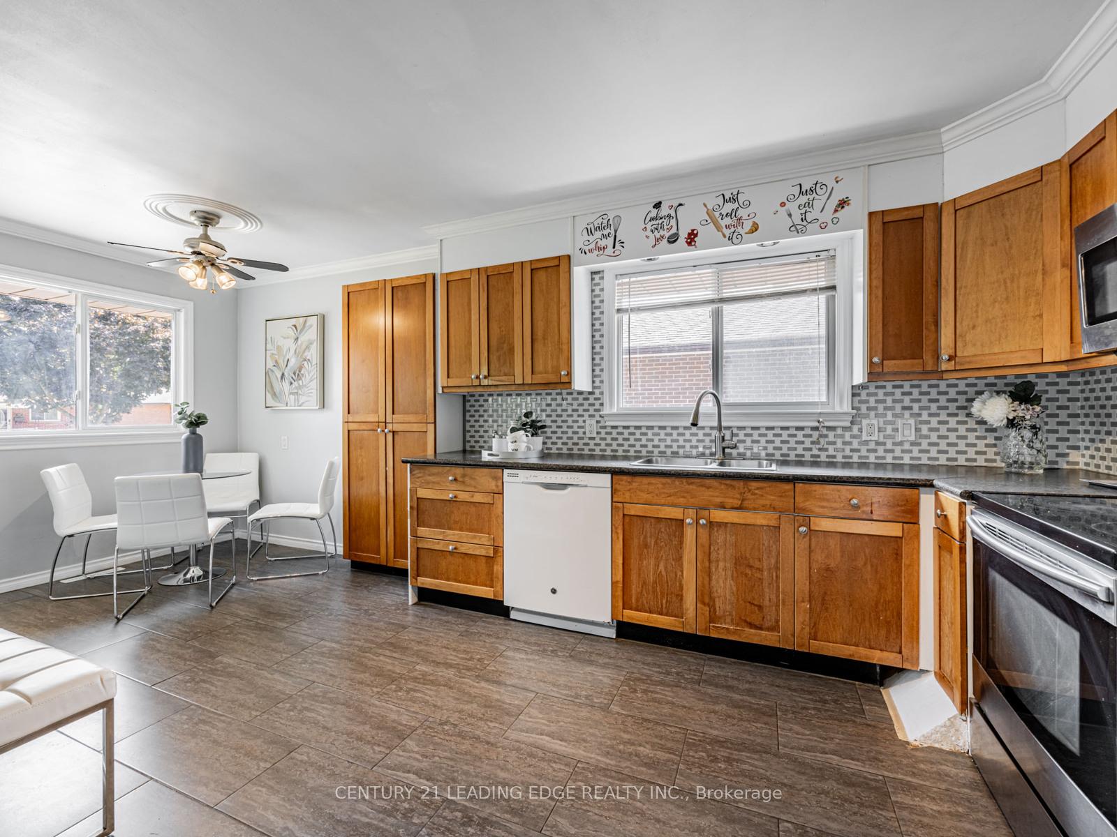 Photo 10 of 130 Cabot Street, Oshawa, Vanier — HOMEH