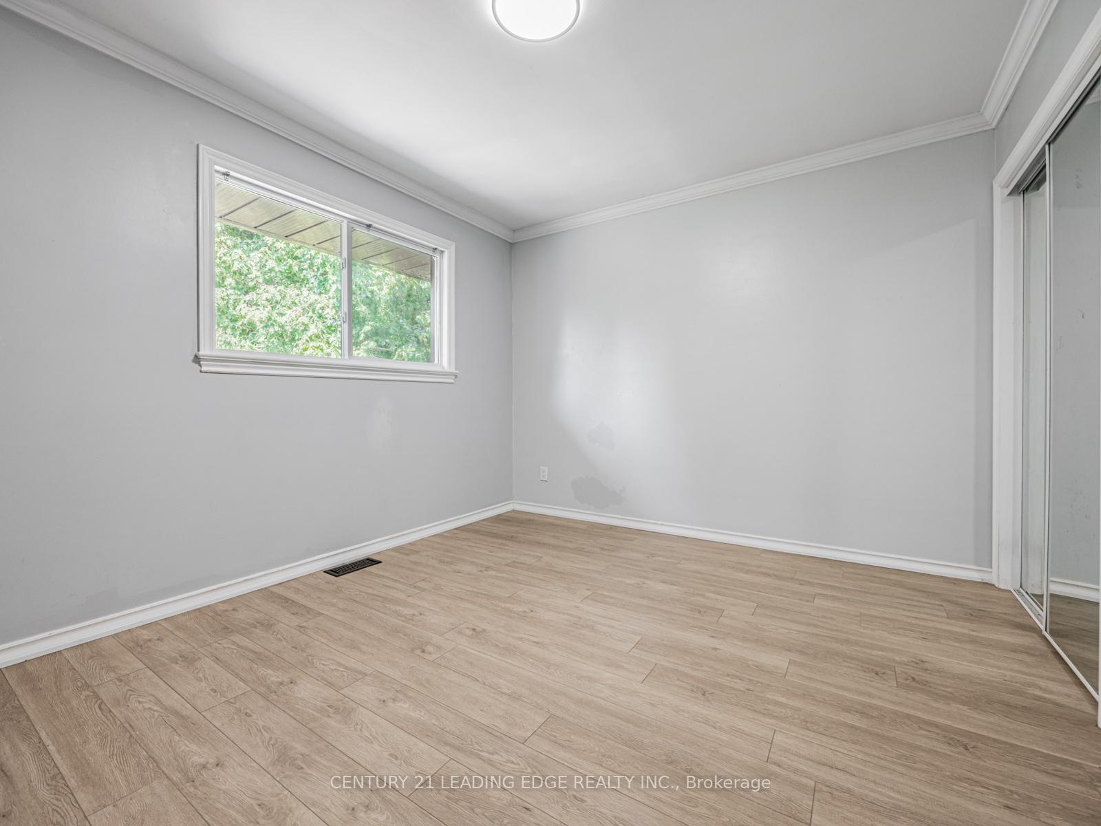 Photo 25 of 130 Cabot Street, Oshawa, Vanier — HOMEH