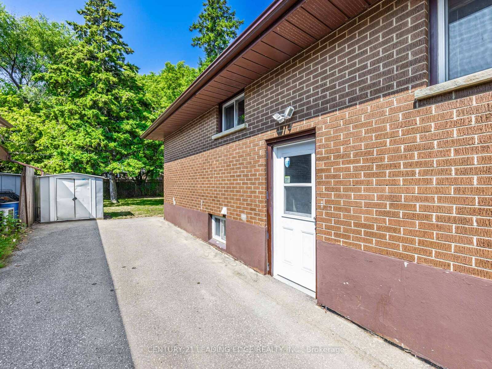 Photo 18 of 130 Cabot Street, Oshawa, Vanier — HOMEH