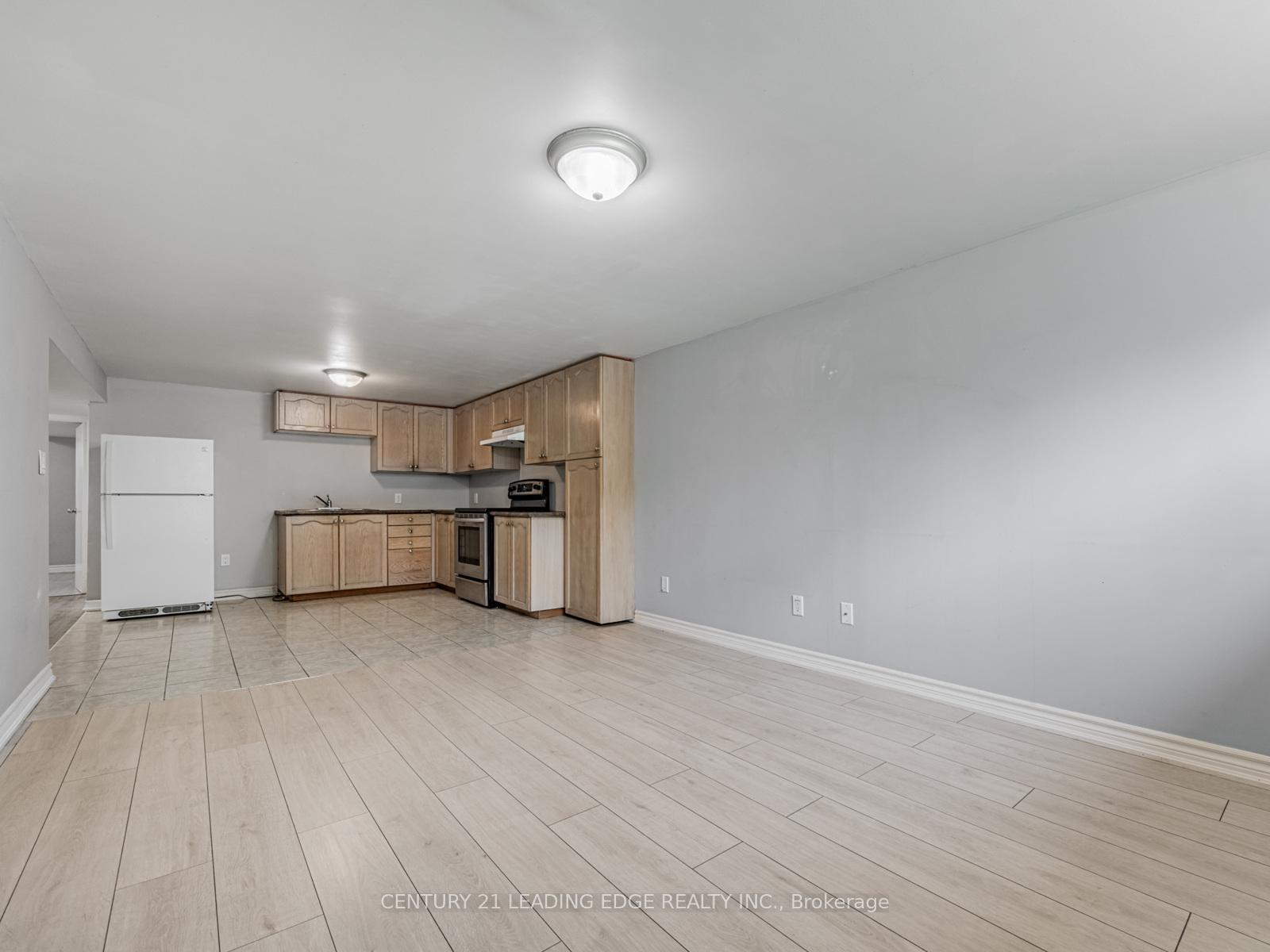 Photo 19 of 130 Cabot Street, Oshawa, Vanier — HOMEH