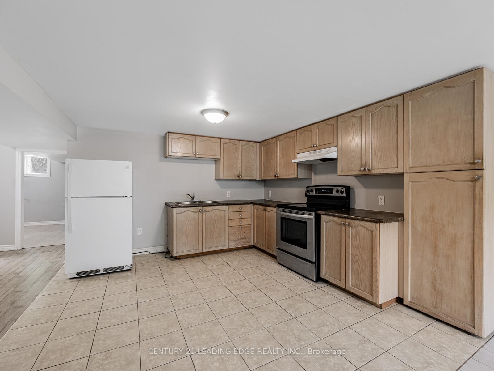 Photo 21 of 130 Cabot Street, Oshawa, Vanier — HOMEH