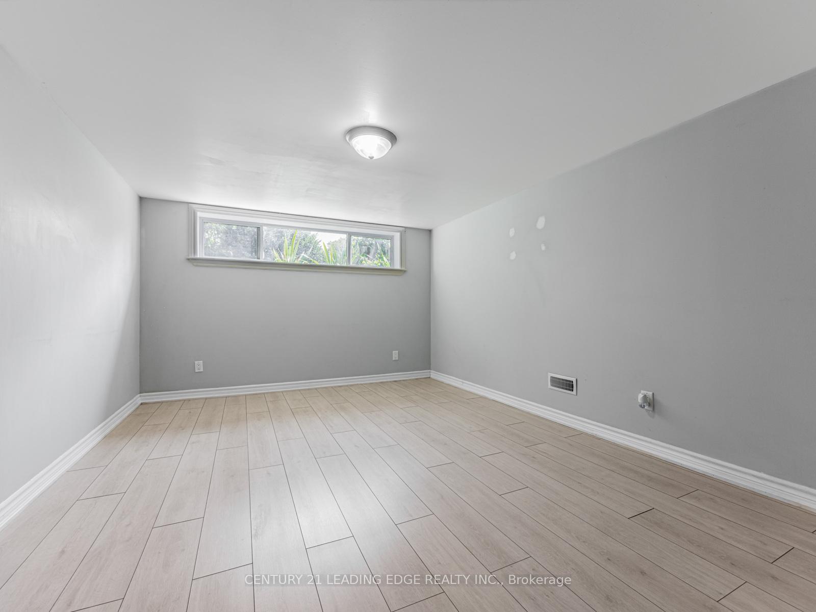 Photo 22 of 130 Cabot Street, Oshawa, Vanier — HOMEH
