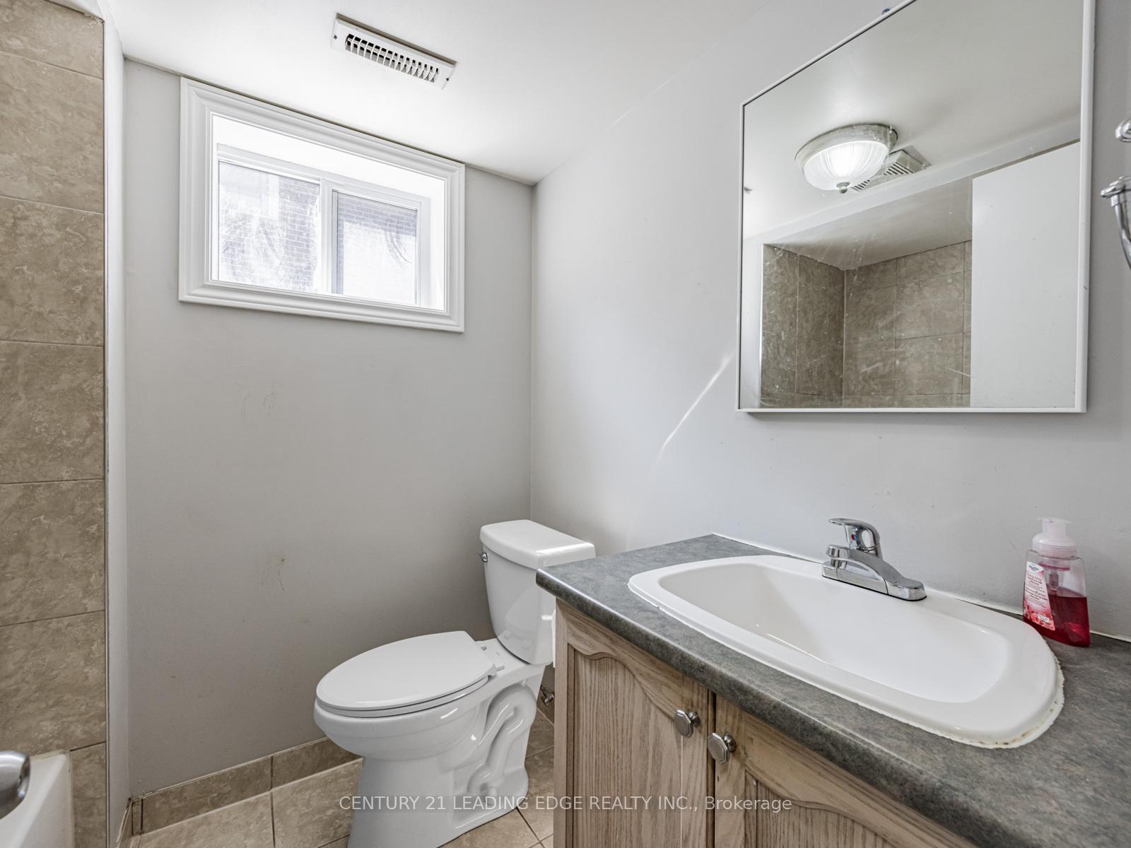 Photo 26 of 130 Cabot Street, Oshawa, Vanier — HOMEH