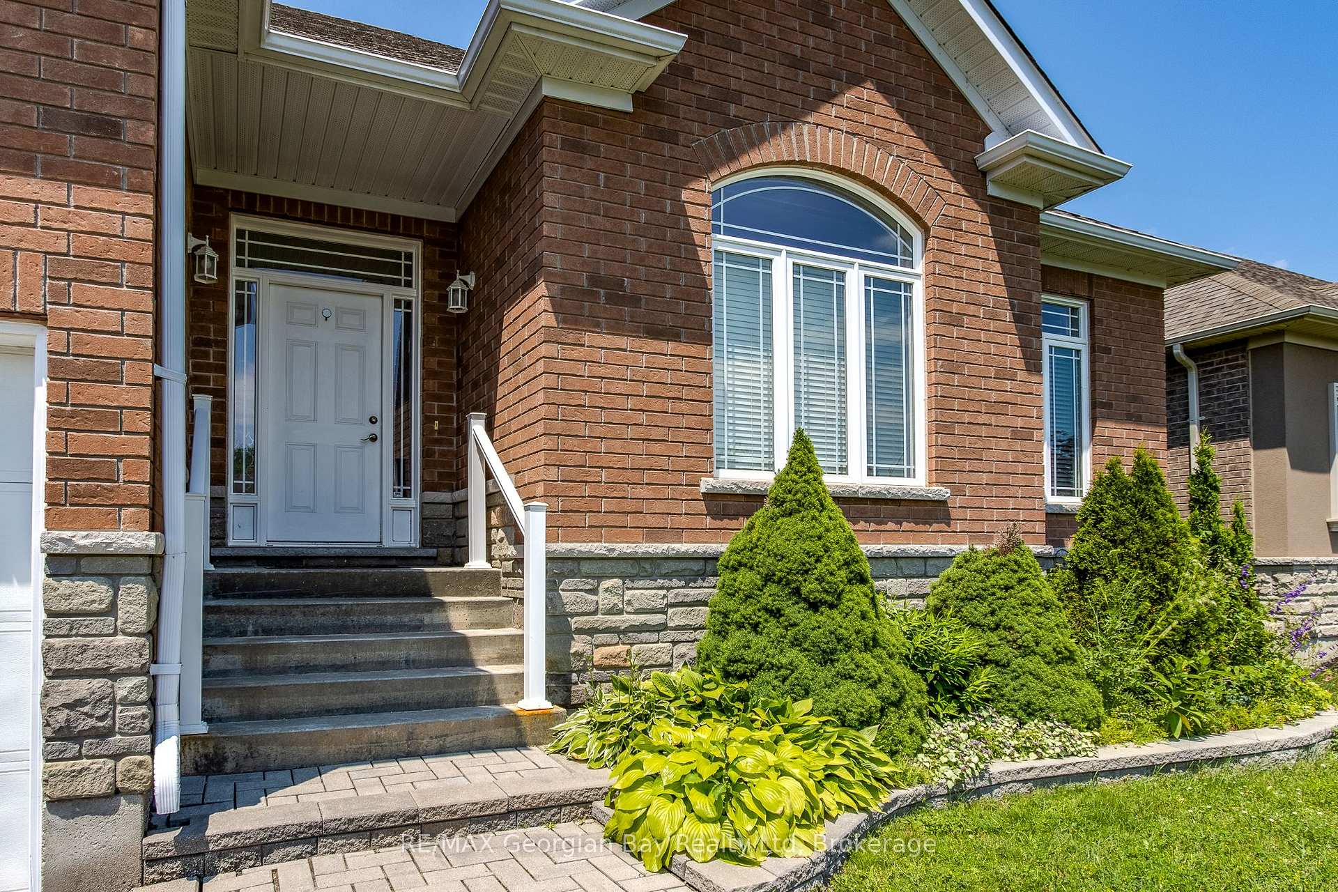 Photo 6 of 426 Russ Howard Drive, Midland — HOMEH