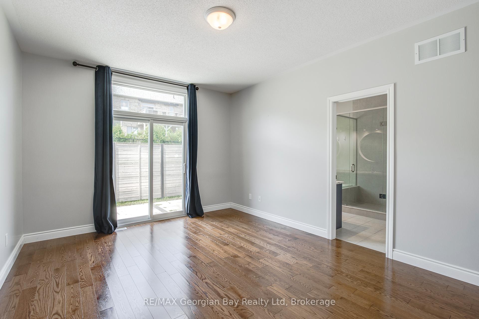 Photo 14 of 426 Russ Howard Drive, Midland — HOMEH