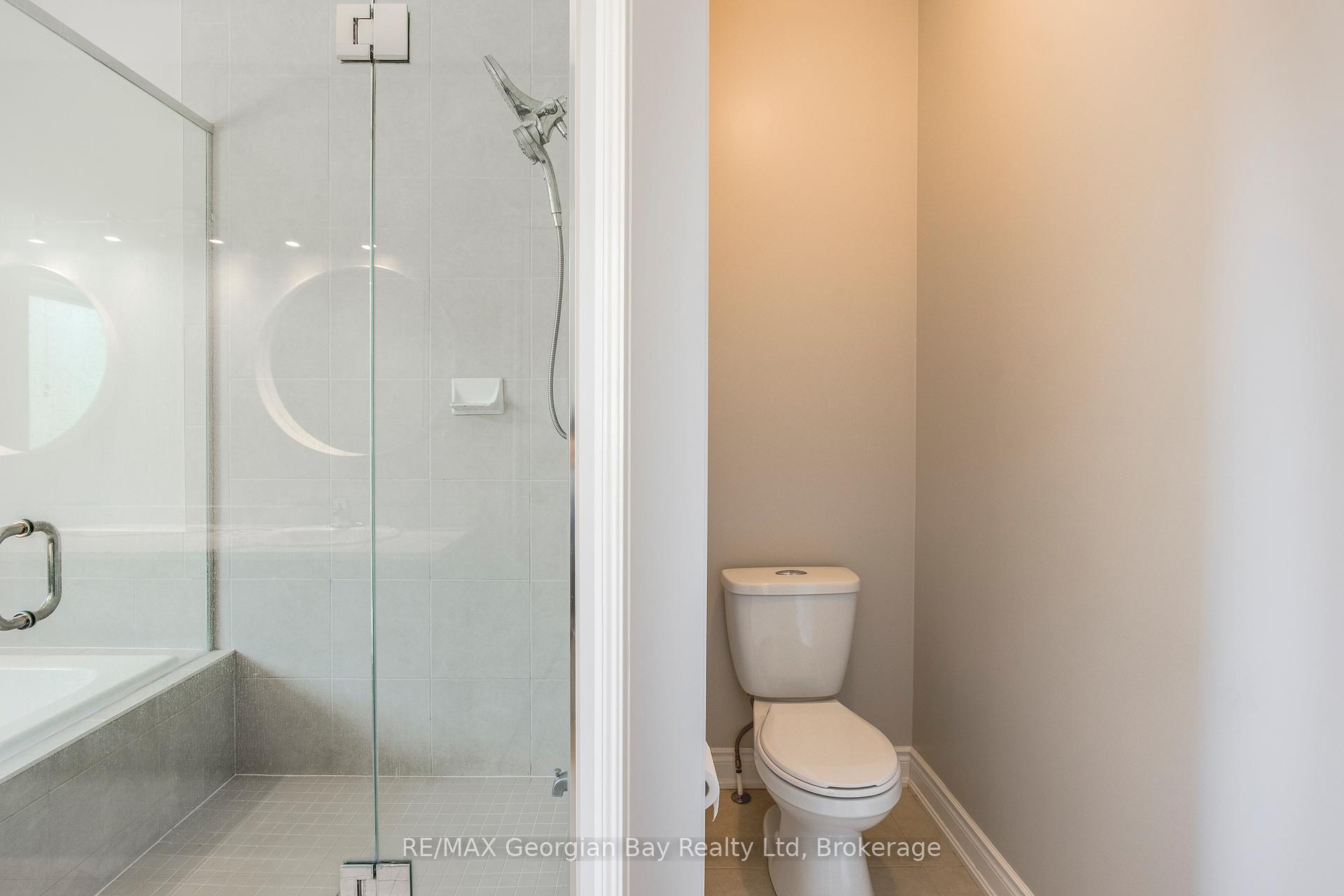 Photo 9 of 426 Russ Howard Drive, Midland — HOMEH