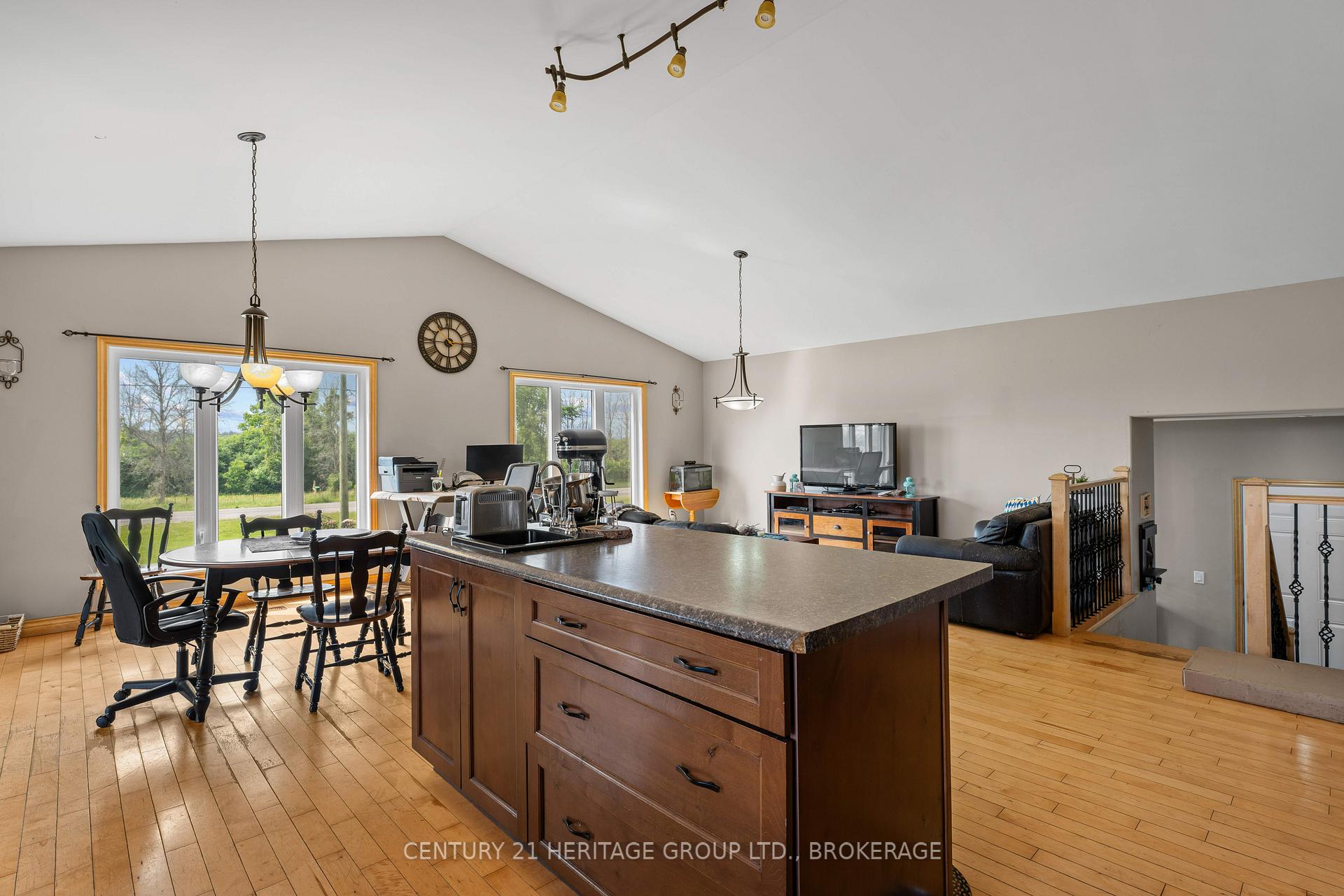 Photo 17 of 3414 Wilton Road, Frontenac, Frontenac South — HOMEH