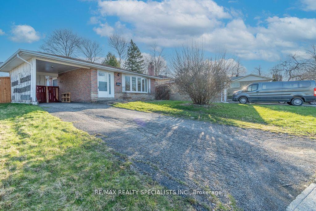 Photo 1 of 163 Hazelglen Drive, Kitchener — HOMEH