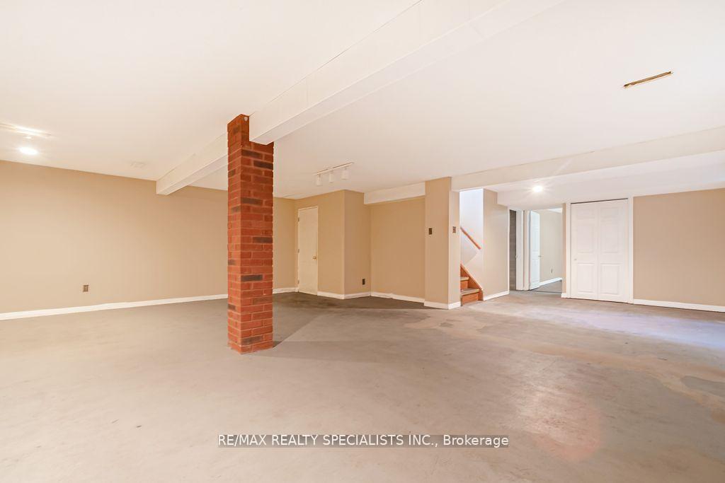 Photo 22 of 163 Hazelglen Drive, Kitchener — HOMEH